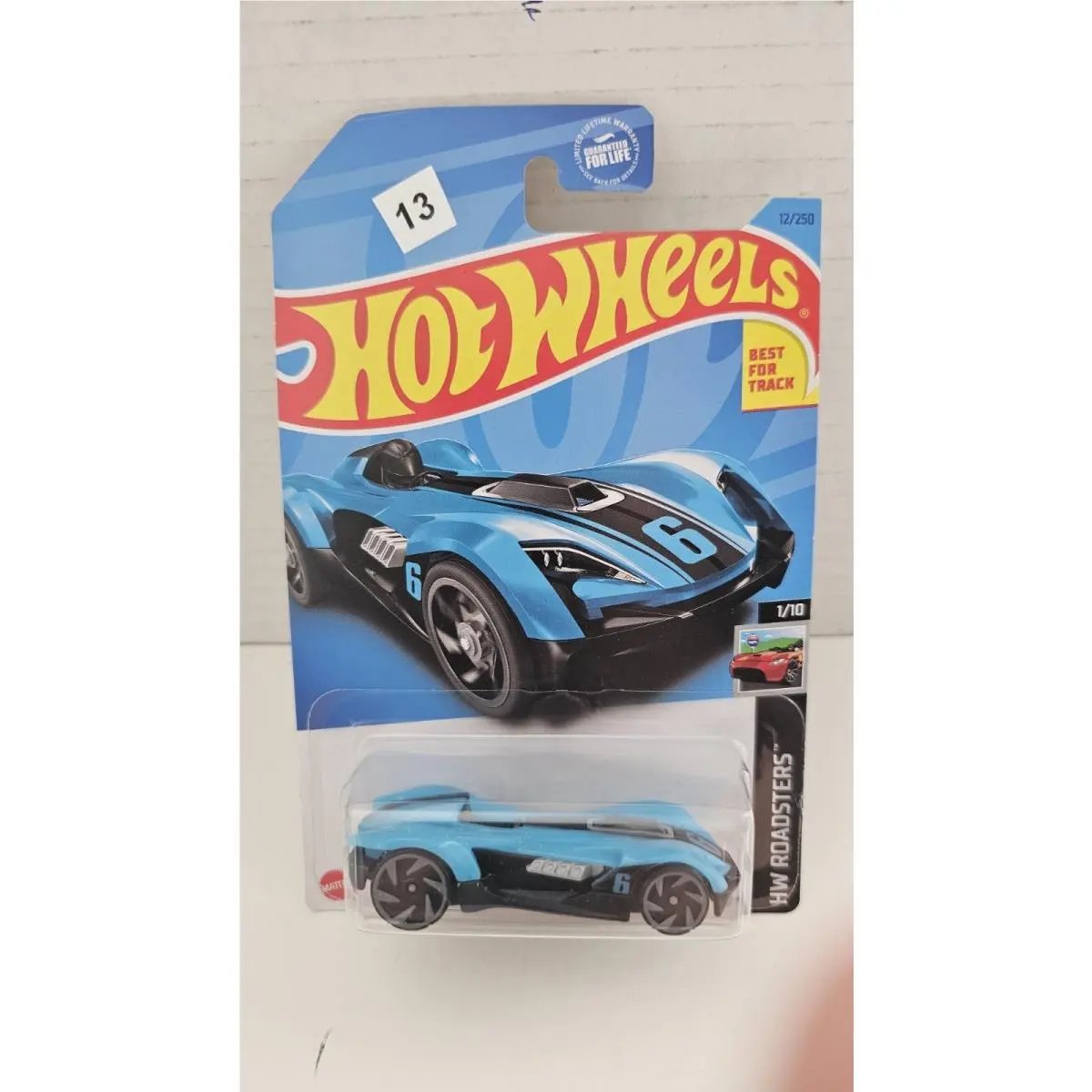 Hot Wheels HW Roadsters 1:10 Scale Roadster Bite Car Diecast 1:64 Model Kit