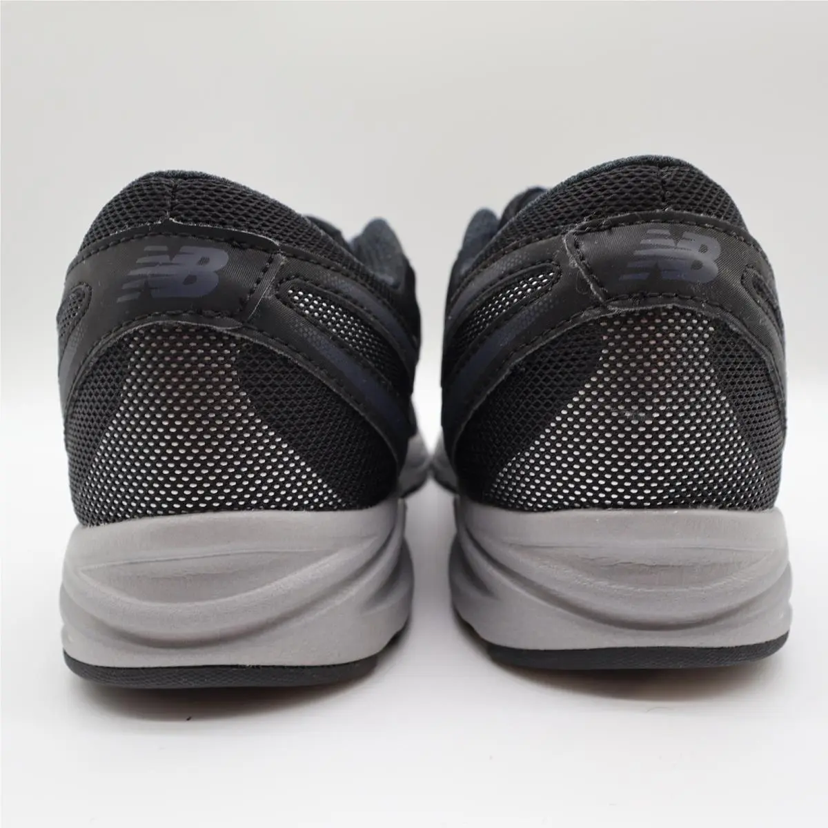 New Balance shoes - New Balance 580v5 - Black 2