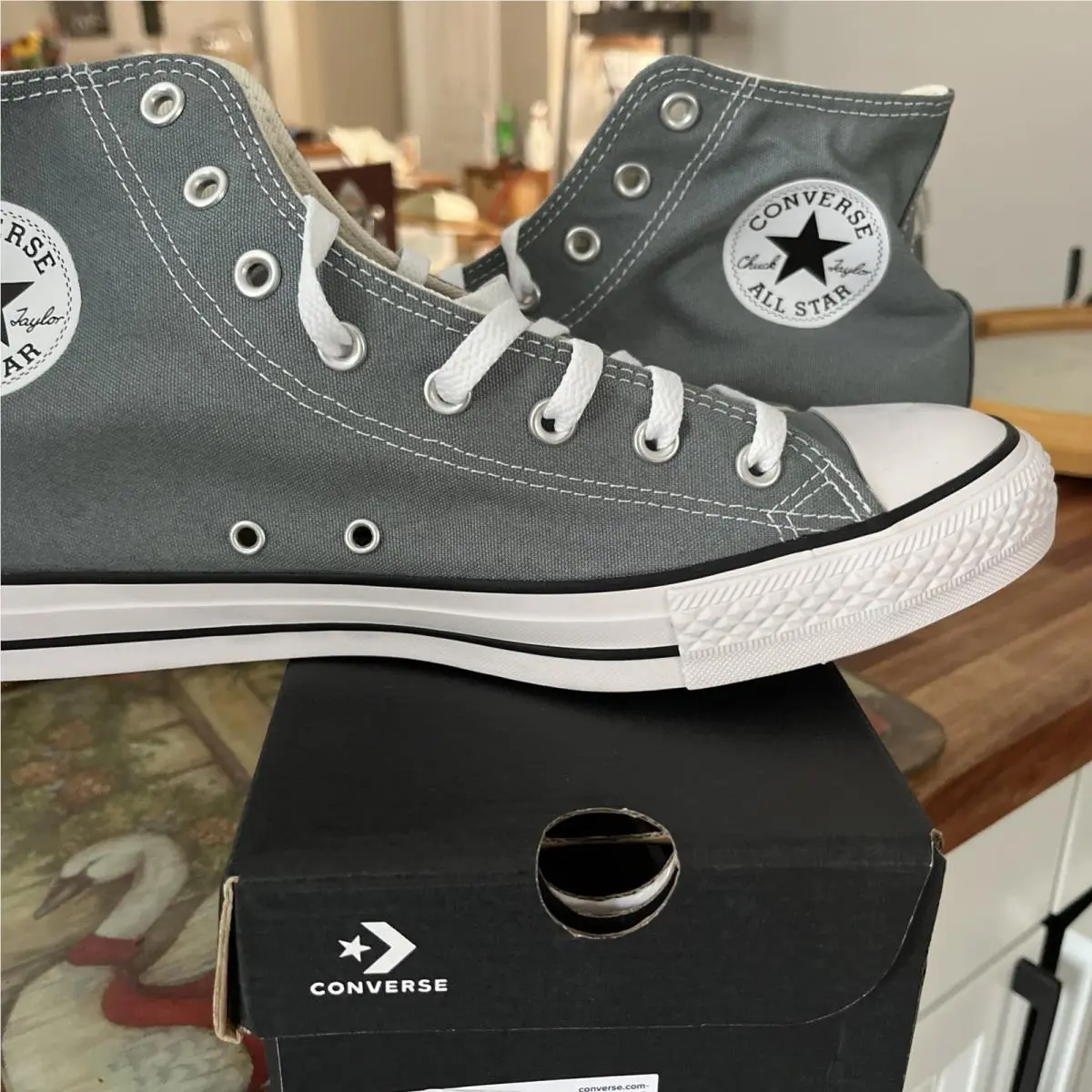 Converse Men`s Chuck Taylor All Star High Top Sneakers Kicks Streetwear Shoe