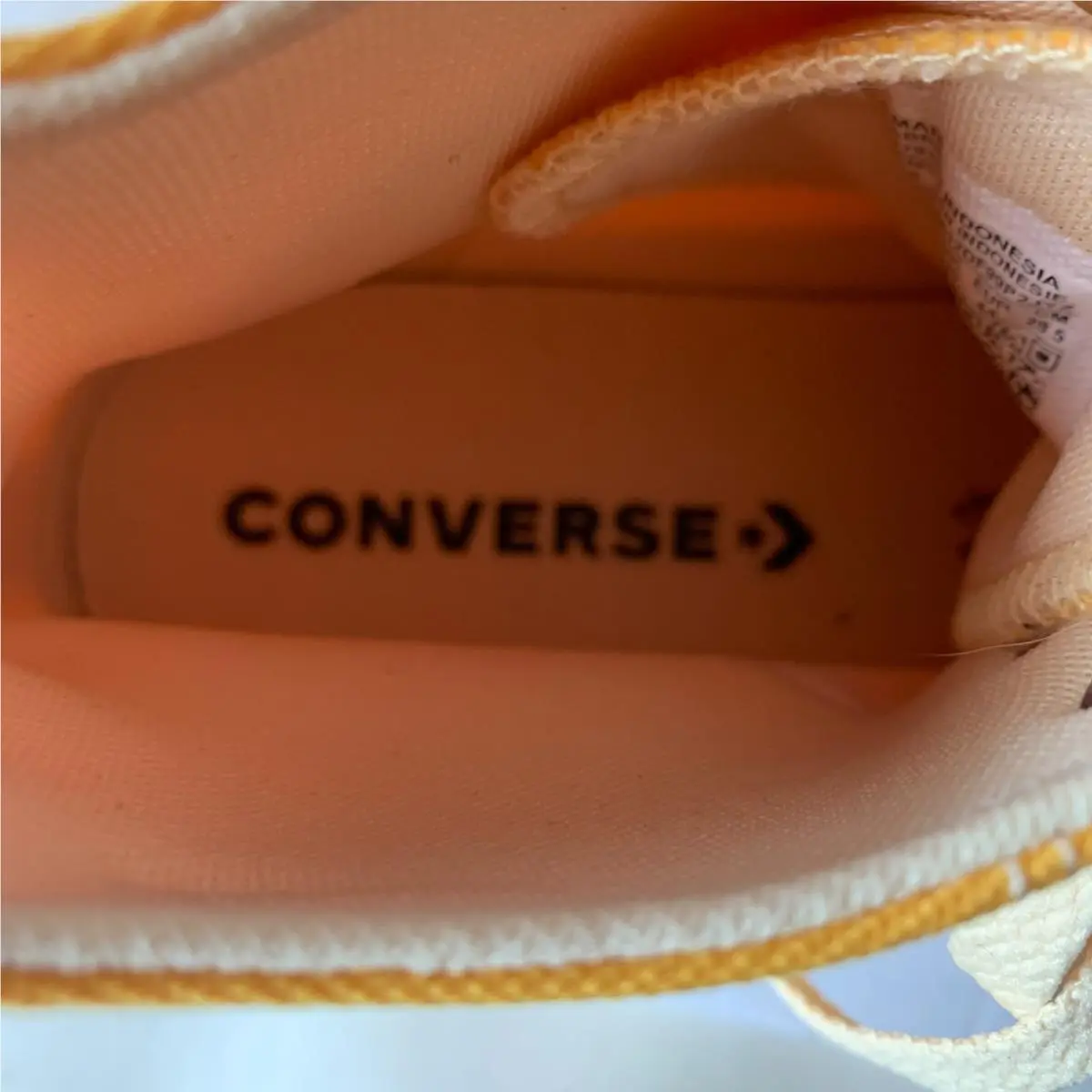 Converse shoes - Converse-Chuck Taylor All Star Tonal - Gold 9