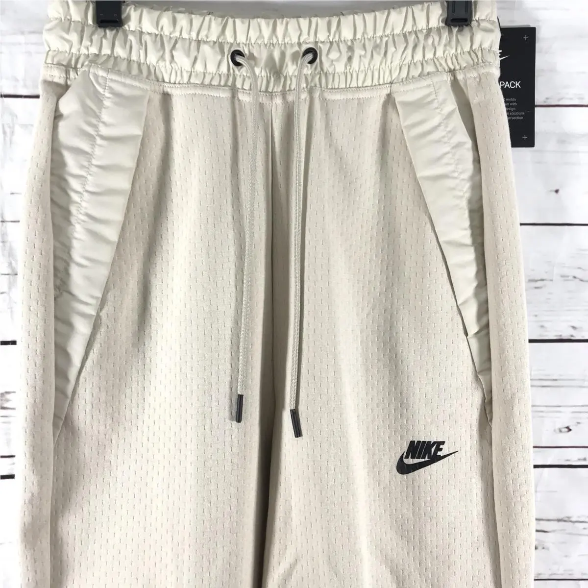 Nike clothing - Nike - Beige (UPC: 886691217015) 0
