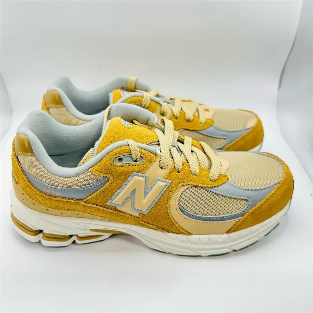New Balance shoes - 2002R - CC2002CE - Beige 0