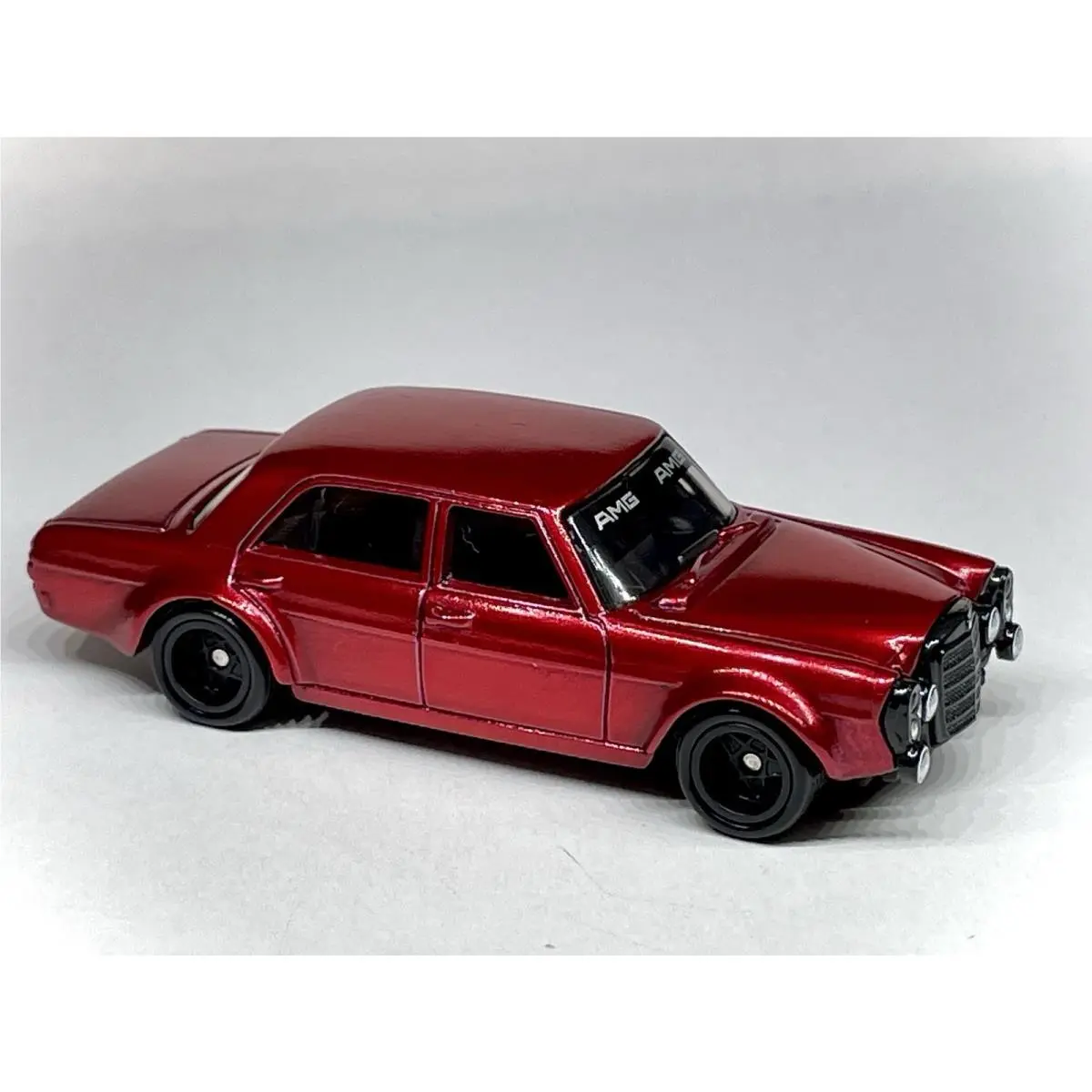 Hot Wheels Mercedes-benz 300 Sel 6.8 Amg Custom Made Spectraflame Red