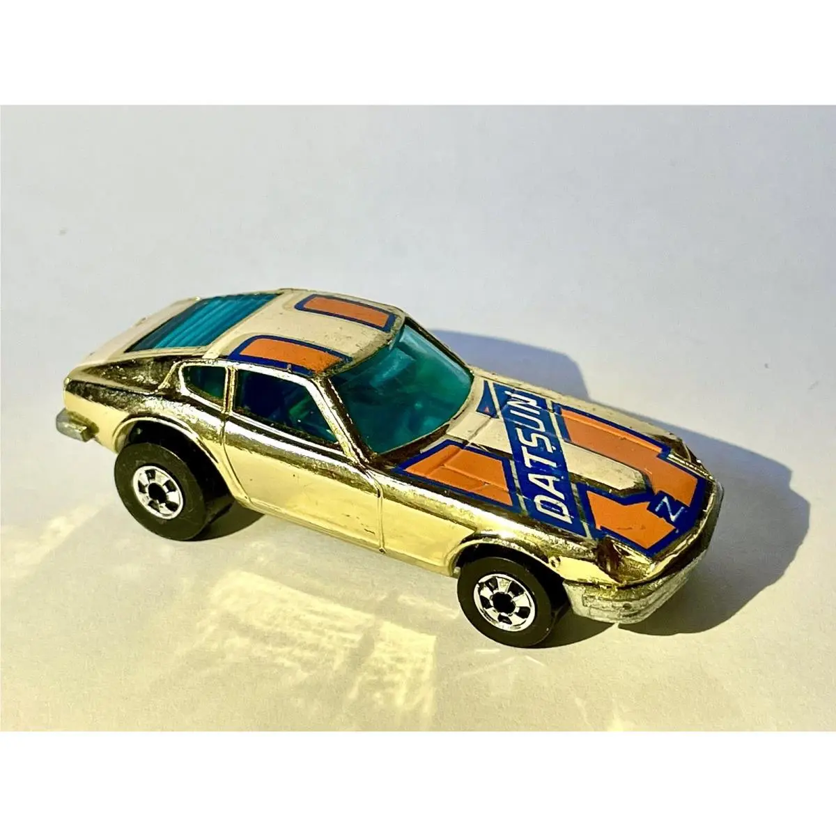 1976 Hot Wheels Z Whiz Datsun HK - Deep Gold - 240z Fairlady Z - Error Tampo