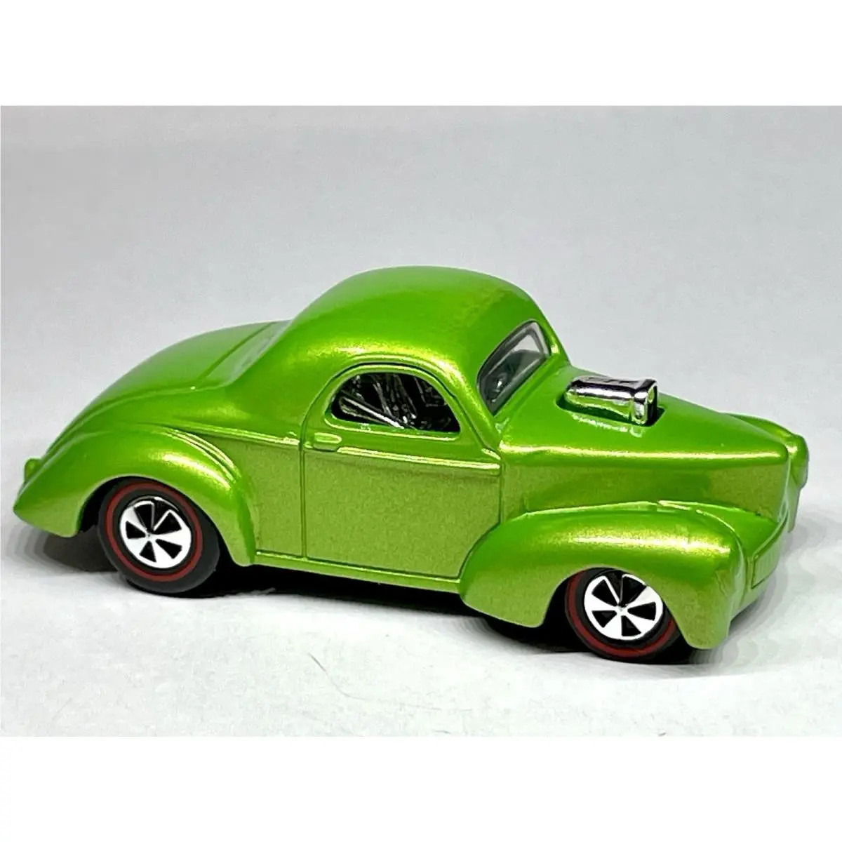 Custom Made Redline Hot Wheels 41 Willlys Custom Made Candy Green Metallic