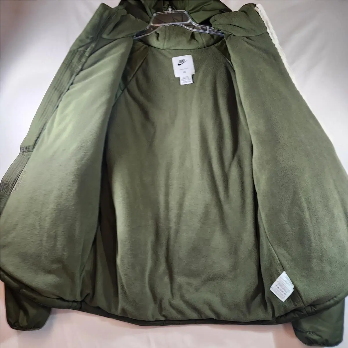Nike clothing - DD6857-326 - DD6857326 - Green (UPC: 195239074288) 4