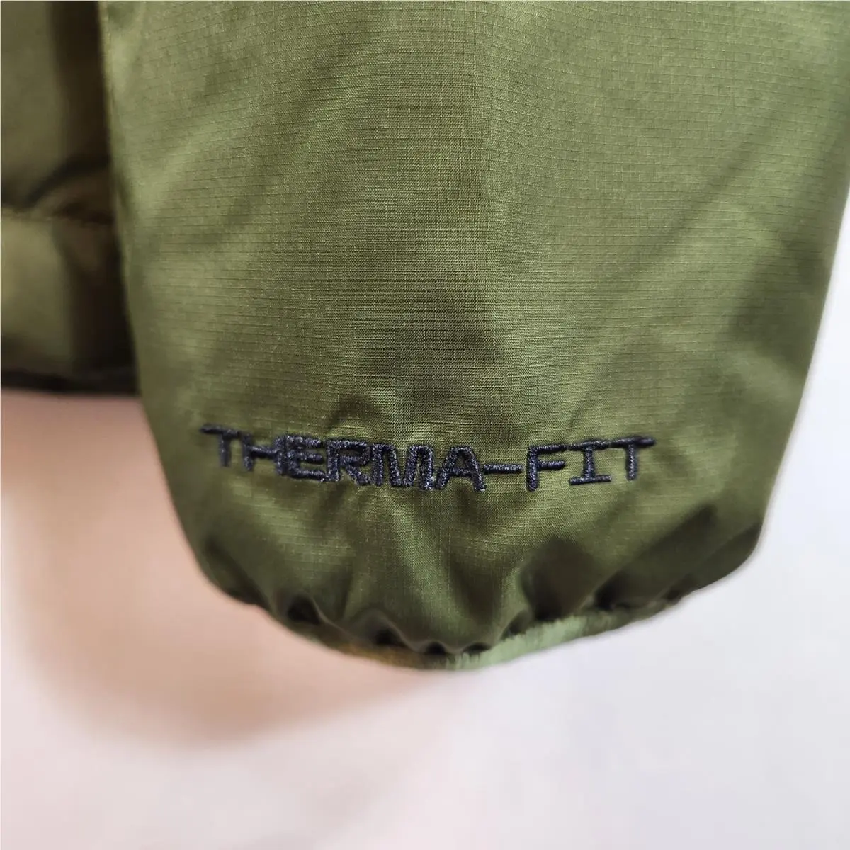 Nike clothing - DD6857-326 - DD6857326 - Green (UPC: 195239074288) 2