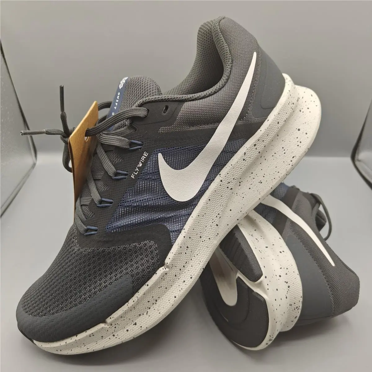 Nike Men`s Run Swift 3 Sneakers Athletic Shoes Size 11 DR2695-018
