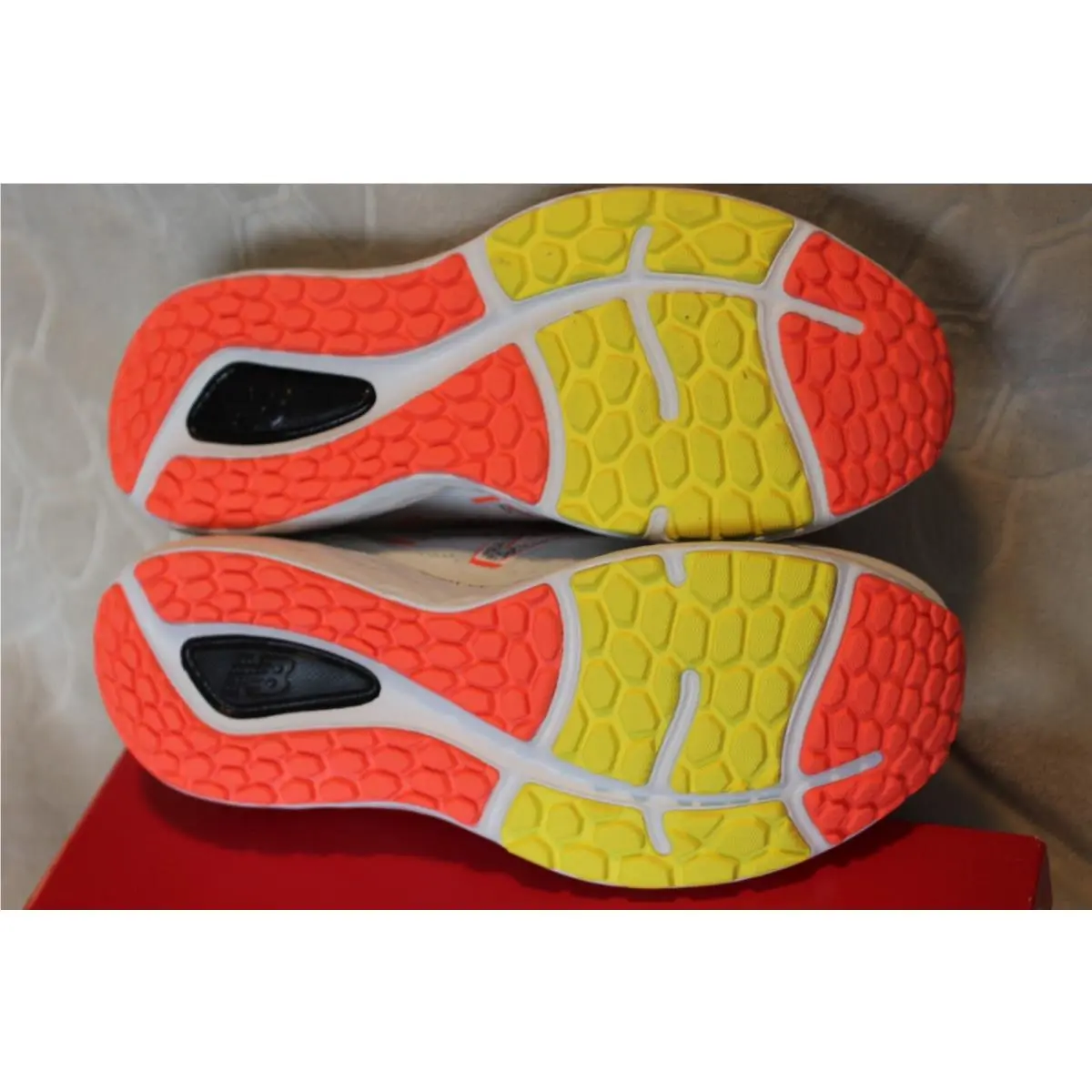 New Balance shoes - New Balance Fresh Foam 680v7 - White Yellow 8