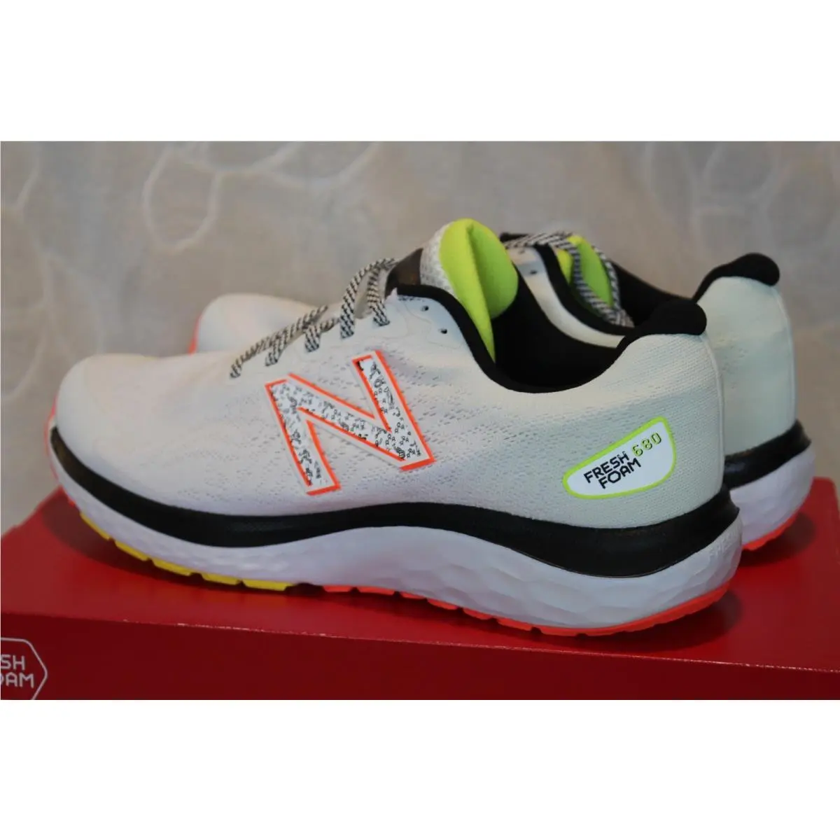 New Balance shoes - New Balance Fresh Foam 680v7 - White Yellow 1