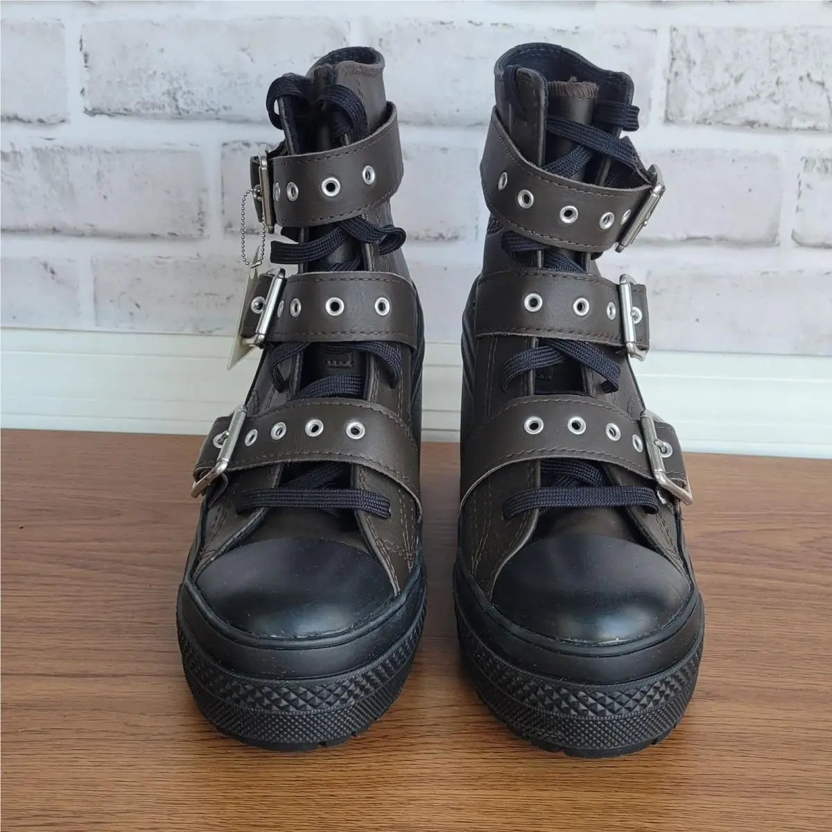 Converse shoes - Chuck 70 De Luxe - Chuck Luxe - Brown (UPC: 194435122984) 1