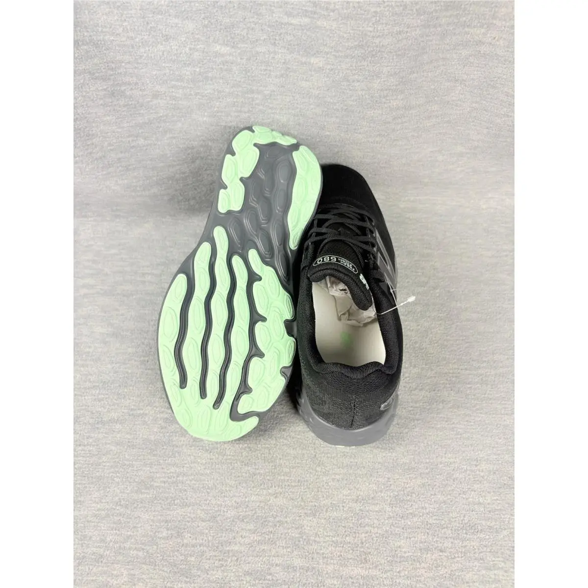 New Balance shoes - New Balance Fresh Foam 680 v8 Waterproof - Black 9