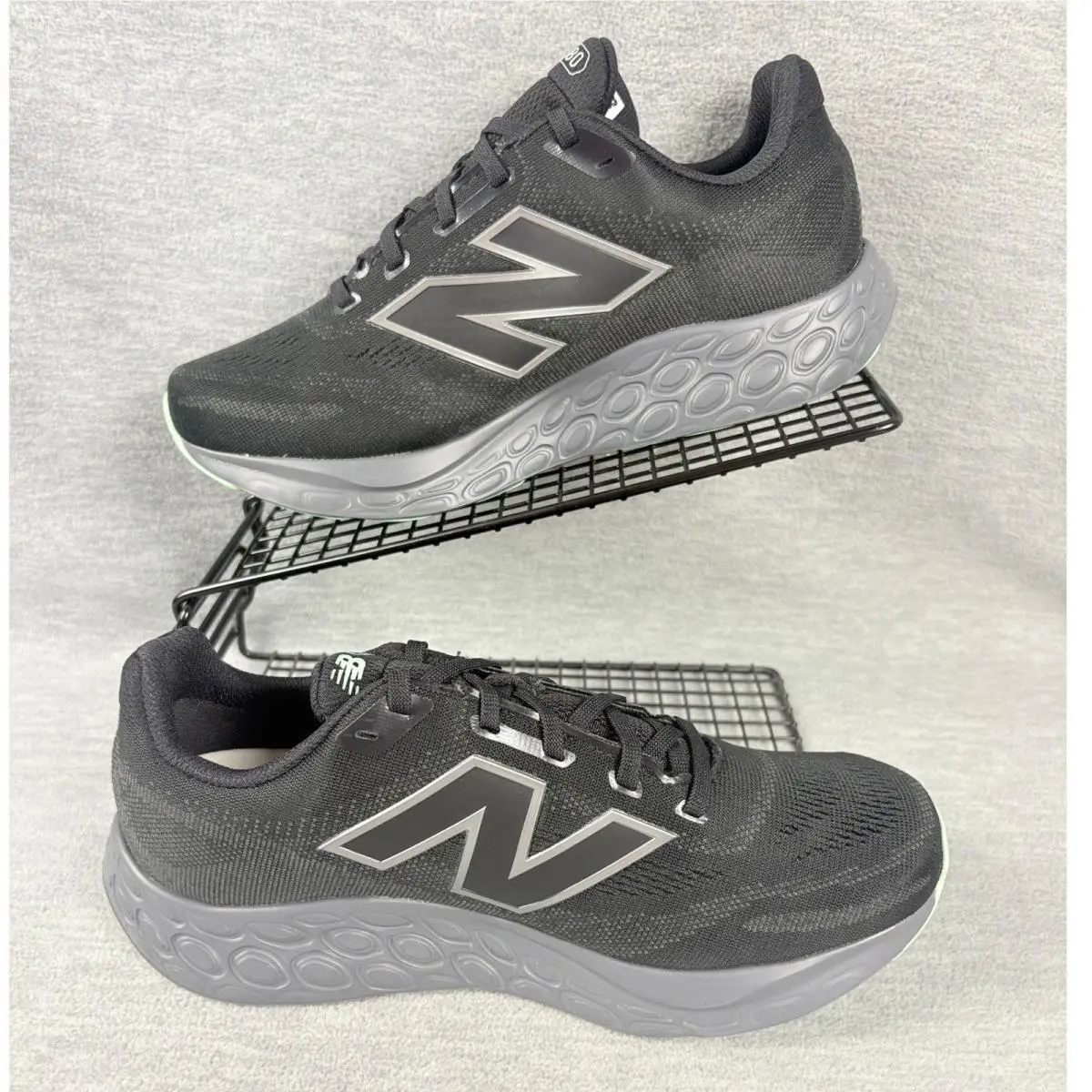 New Balance shoes - New Balance Fresh Foam 680 v8 Waterproof - Black 0