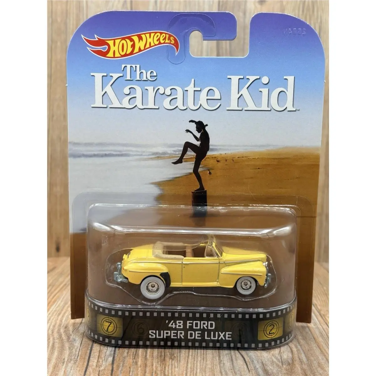 Hot Wheels `48 Ford Super DE Luxe HW Retro Entertainment The Karate Kids