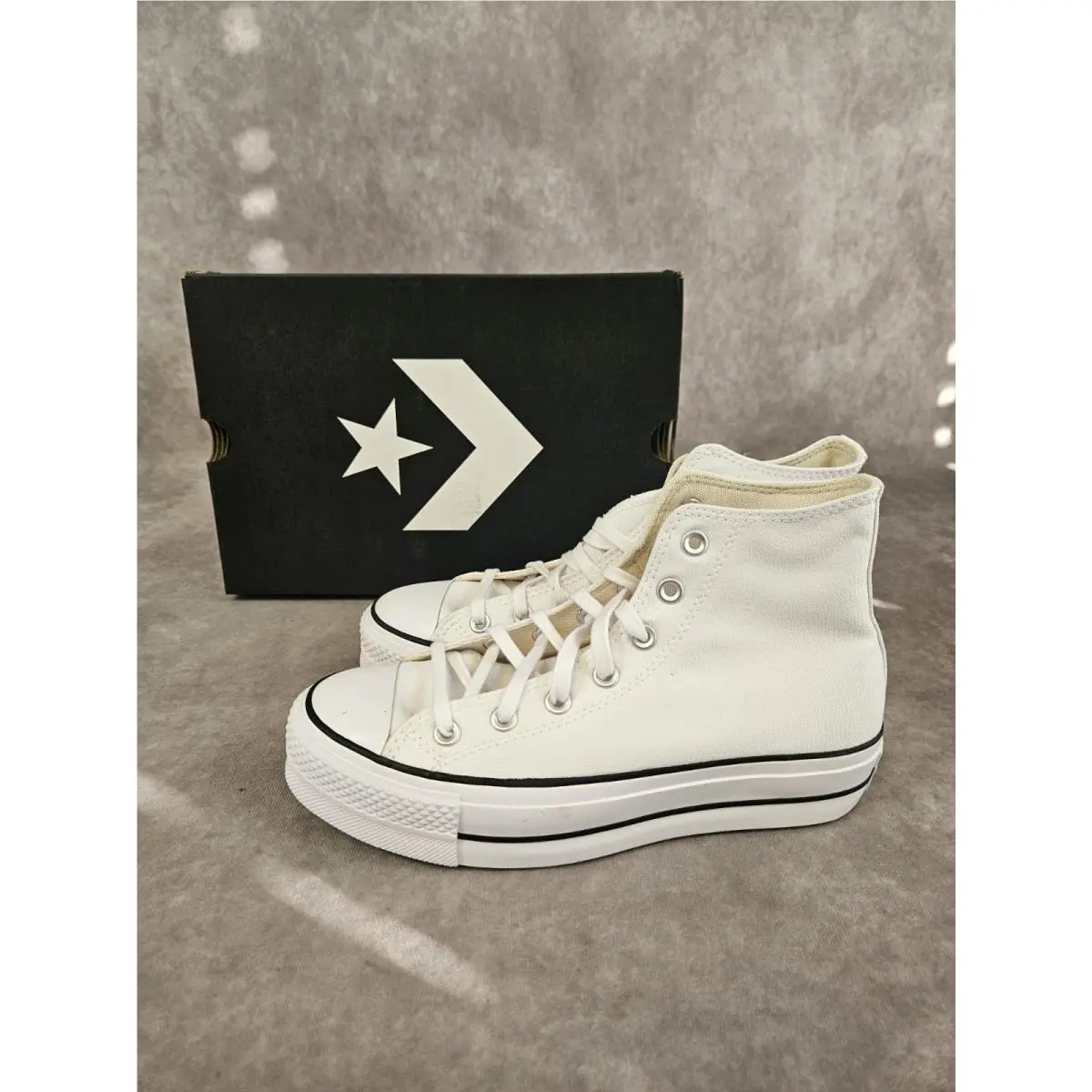 Converse Women`s Chuck Taylor All Star Lift Platform Casual Shoes 560846F Size 8