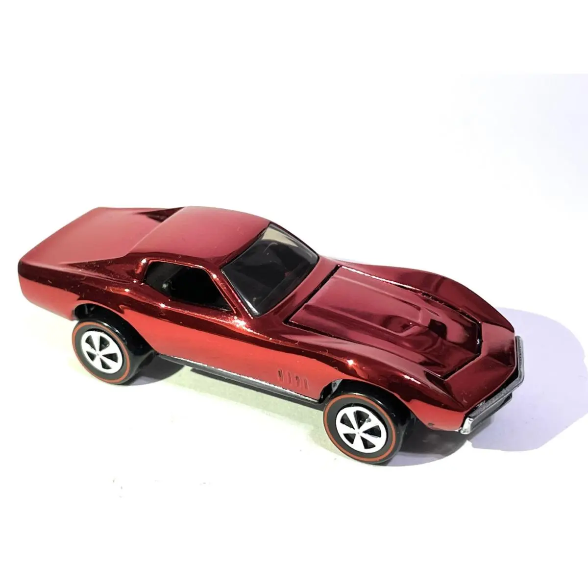 Hot Wheels “custom Made” Redline Custom Corvette -- - Candy Red Chrome