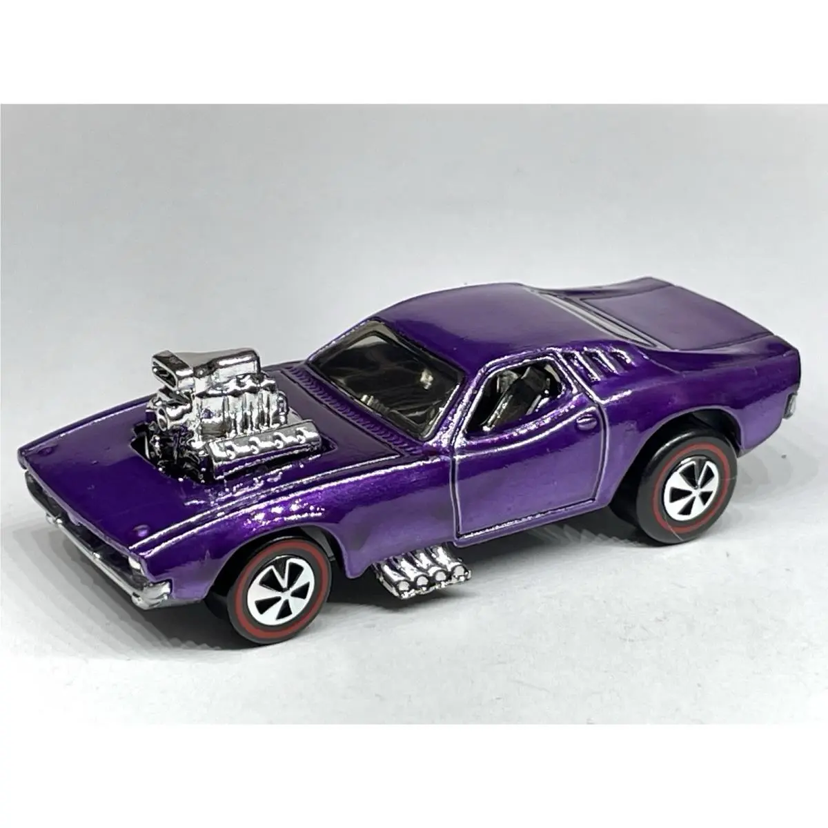 Hot Wheels Diecast Custom Made Rodger Dodger ‘70 Spectraflame Purple Redline