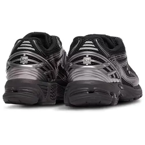 New Balance shoes - New Balance 1906R - Black 1