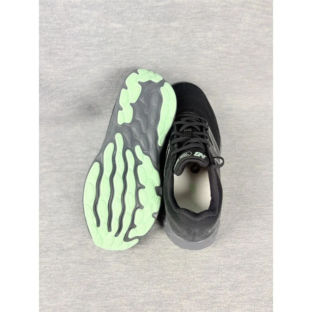 New Balance shoes - New Balance Fresh Foam 680 v8 - Black 8