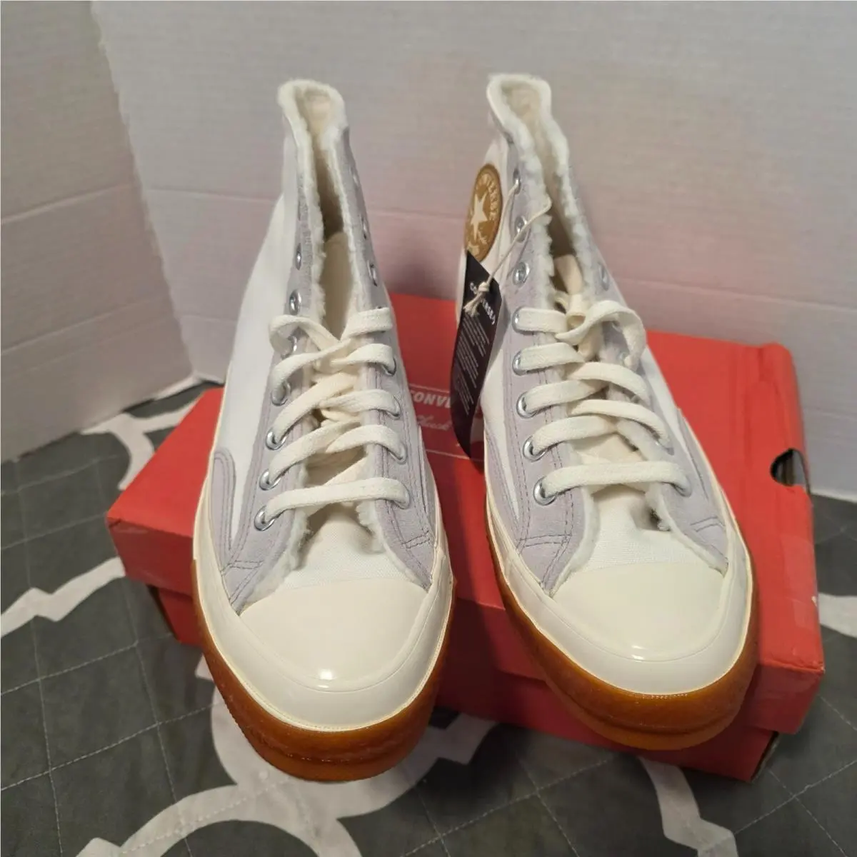 Converse shoes - White 1