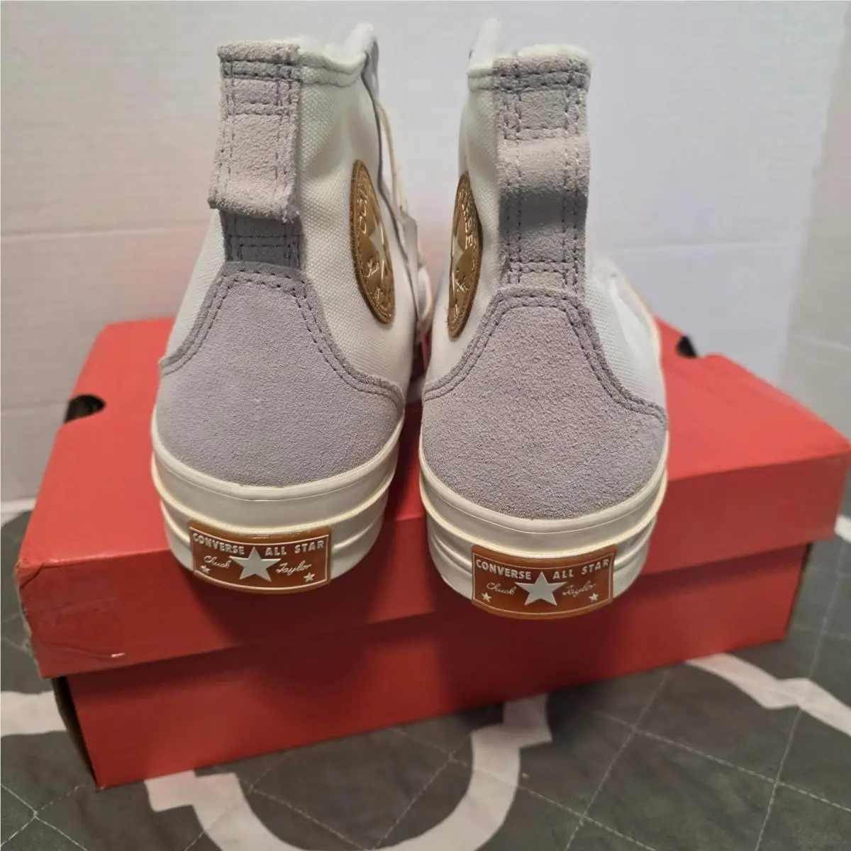 Converse shoes - White 2