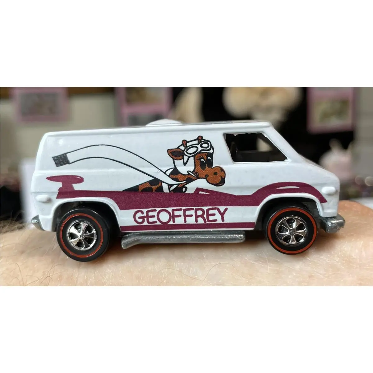 Custom Made Hot Wheels Redline Super Van Geoffrey Giraffe Toys R Us Hong Kong