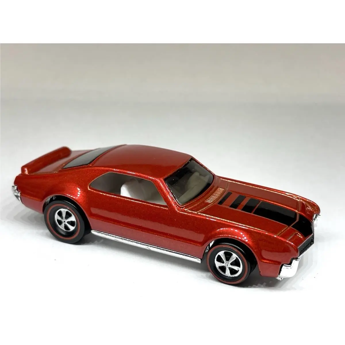 Hot Wheels Custom Made Redline ‘66 Toronado Diecast Car 1:64 Car