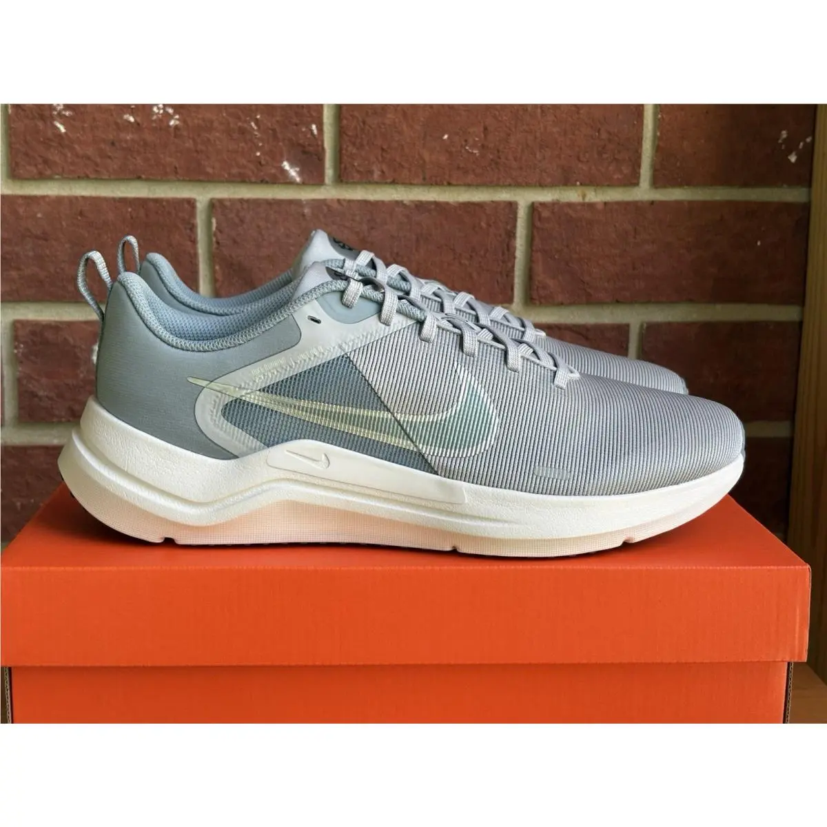 Downshifter Size 11.5 Mens Smoke Grey Cool Grey Sneakers Shoes by Nike