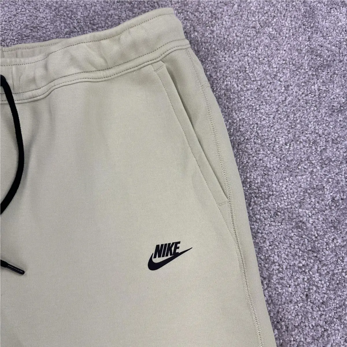 Nike clothing - Green 1