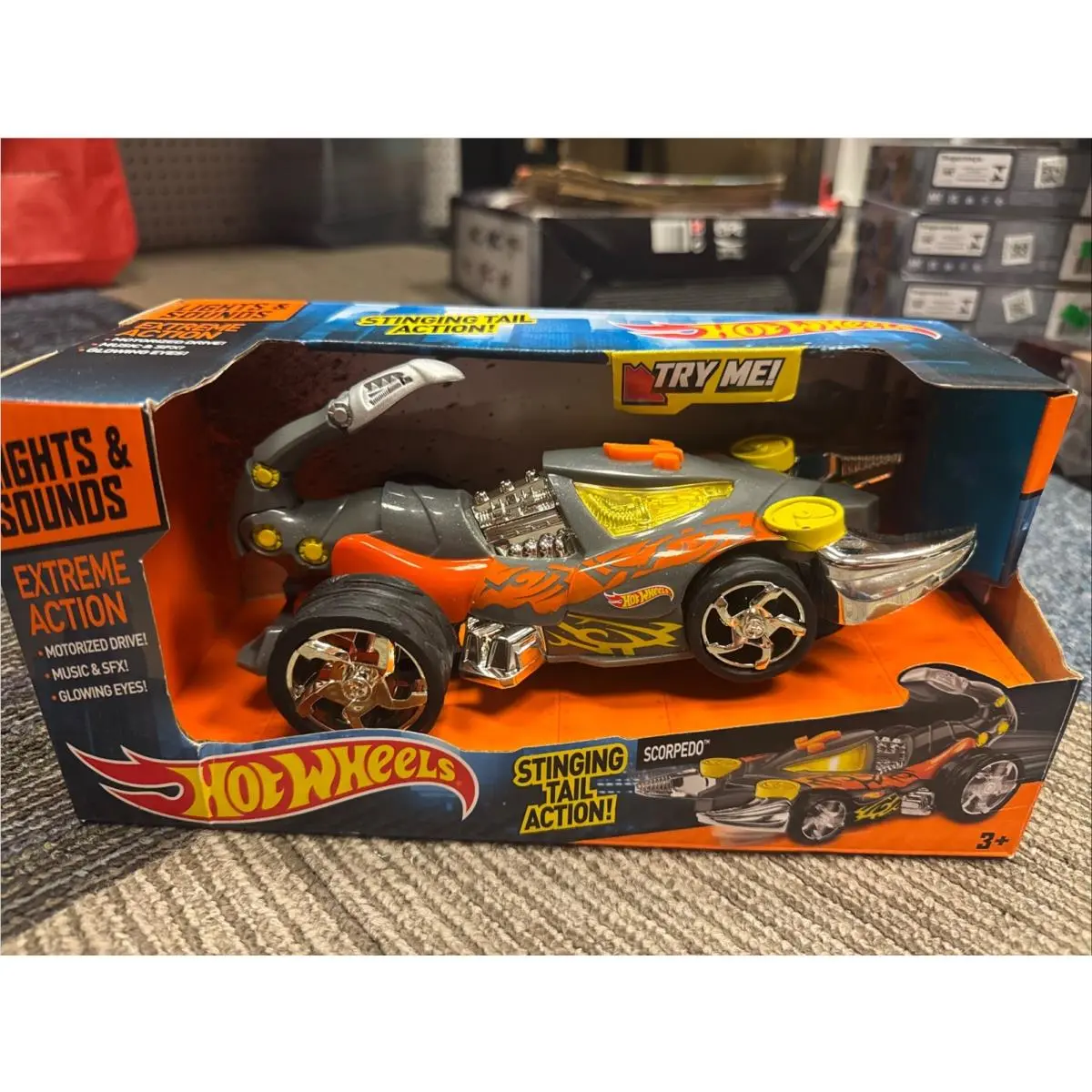 Hot Wheels Monster Extreme Action Scorpedo Vehicle Toy Light Effects Sounds