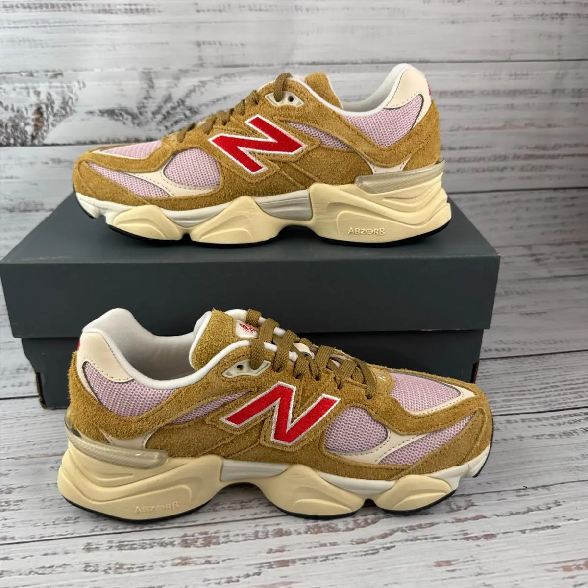 New Balance shoes - New Balance 9060 - Pink (UPC: 197968446084) 0