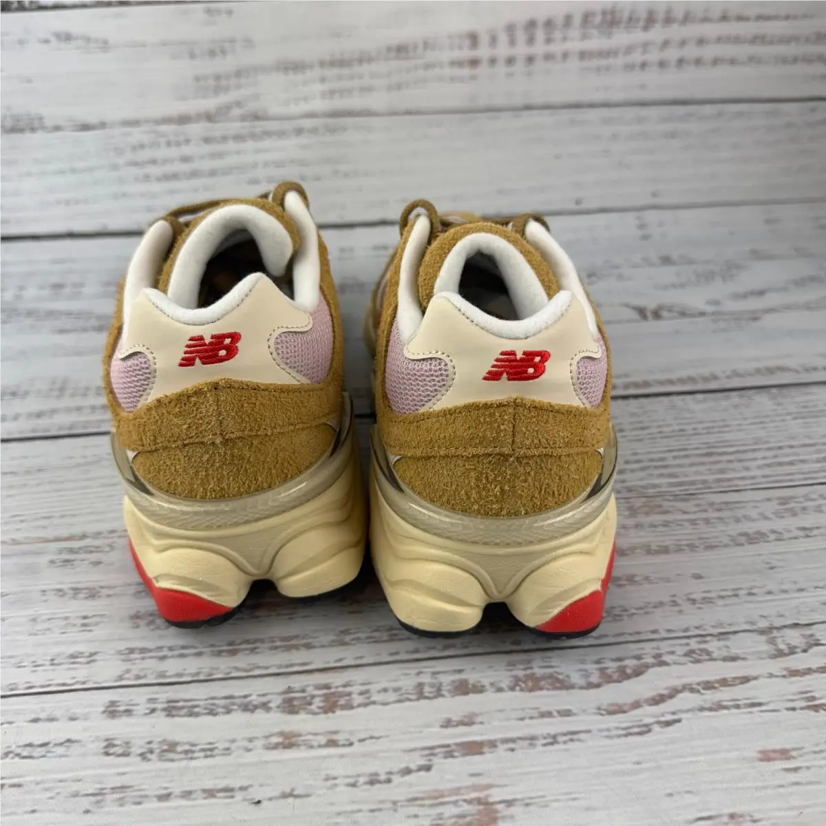 New Balance shoes - New Balance 9060 - Pink (UPC: 197968446084) 3
