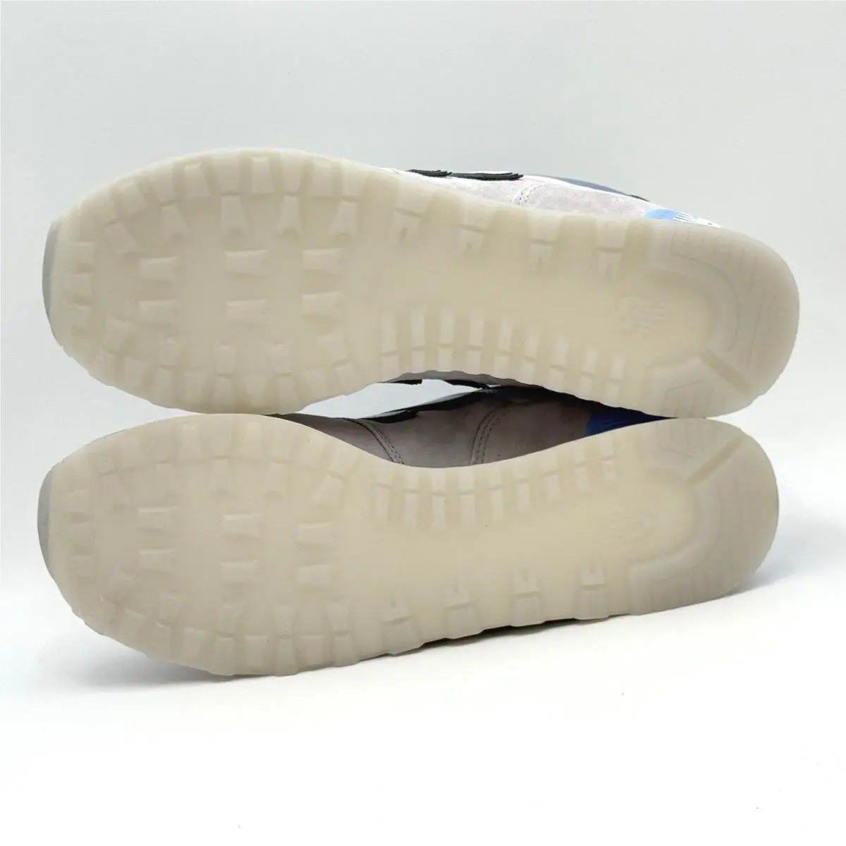 New Balance shoes - New Balance 574 - Gray, Manufacturer: Pearl Grey/NB White (UPC: 197967954672) 2