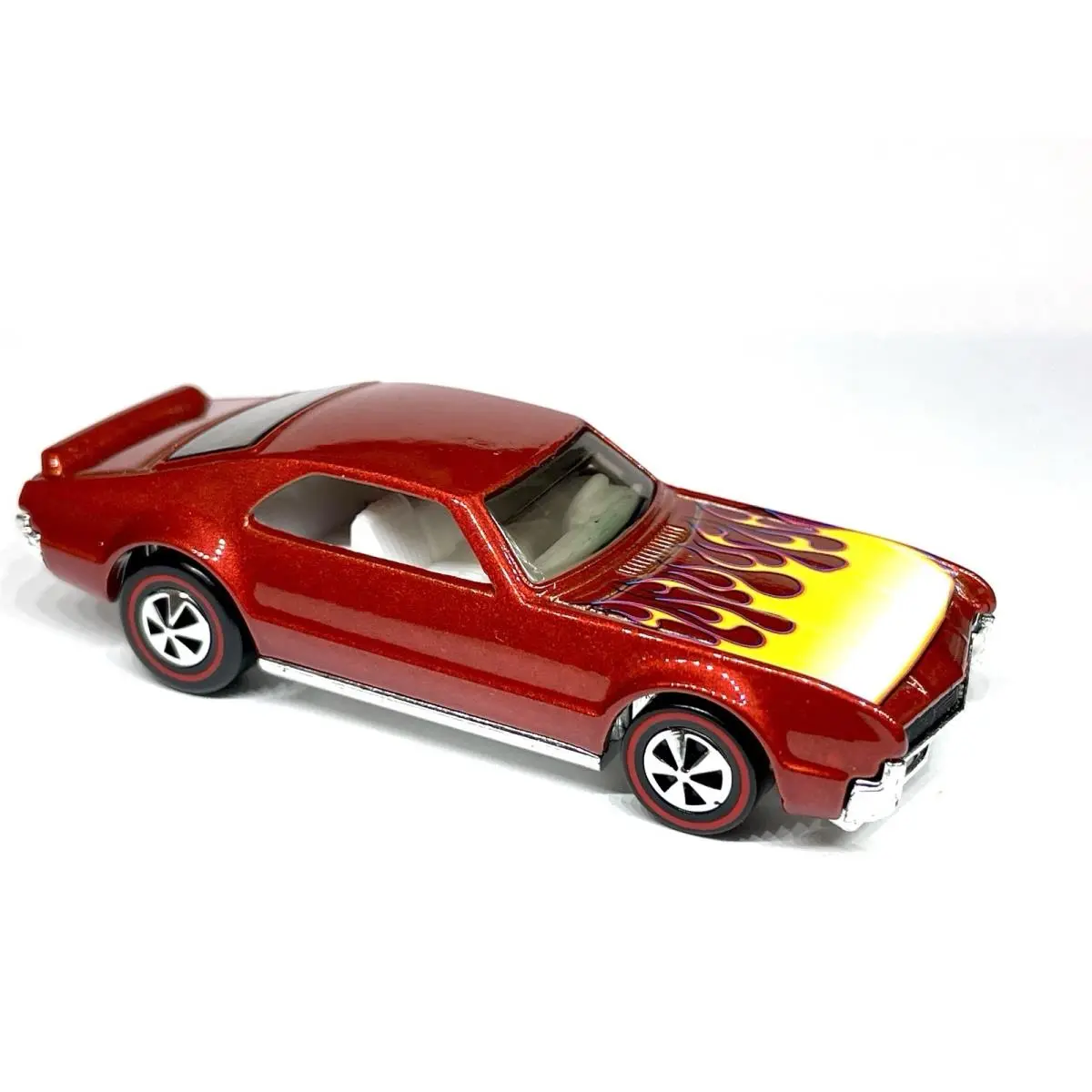 Hot Wheels Custom Made Redline ‘66 Toronado Diecast Car 1:64
