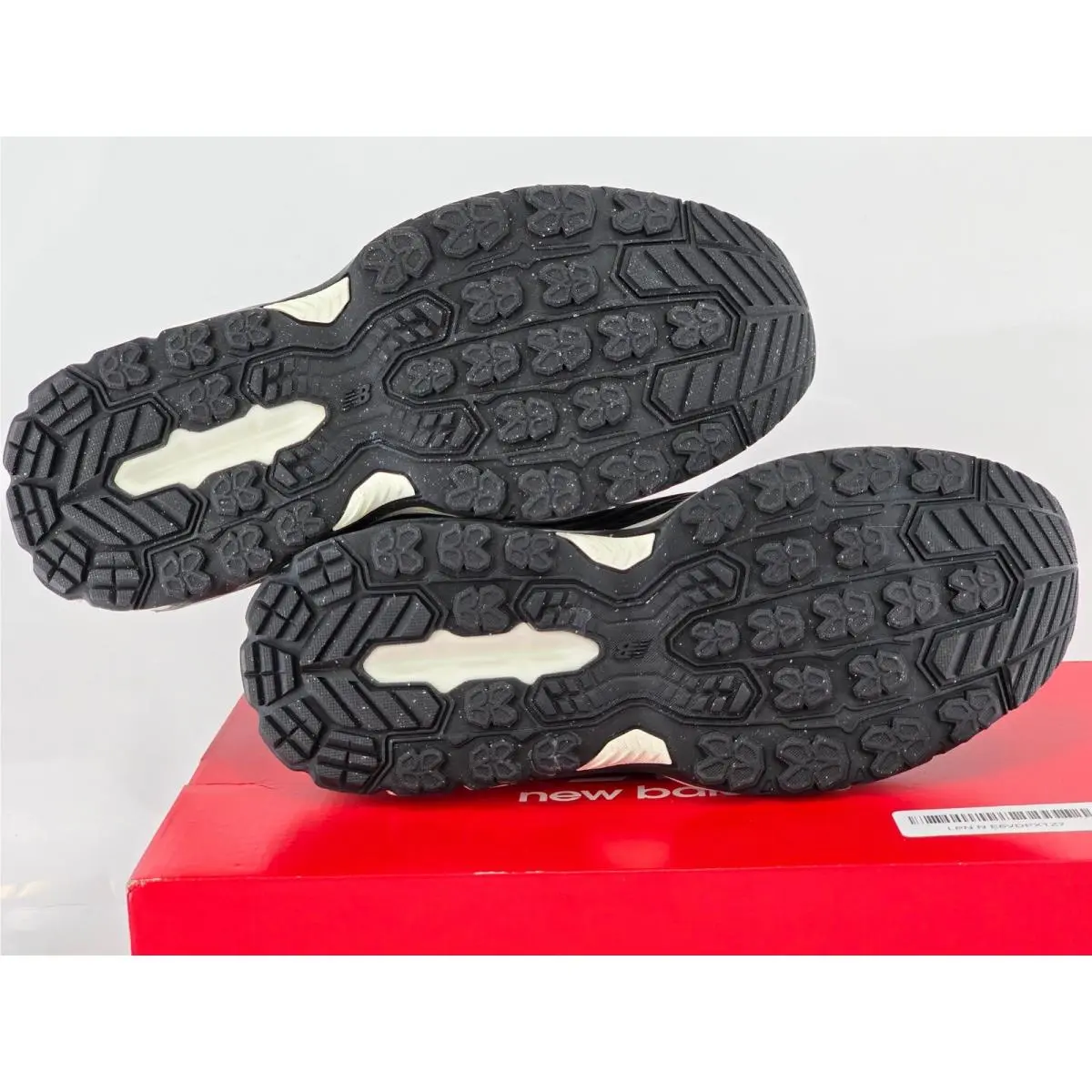 New Balance shoes - New Balance Fresh Foam 410v9 - Black 0