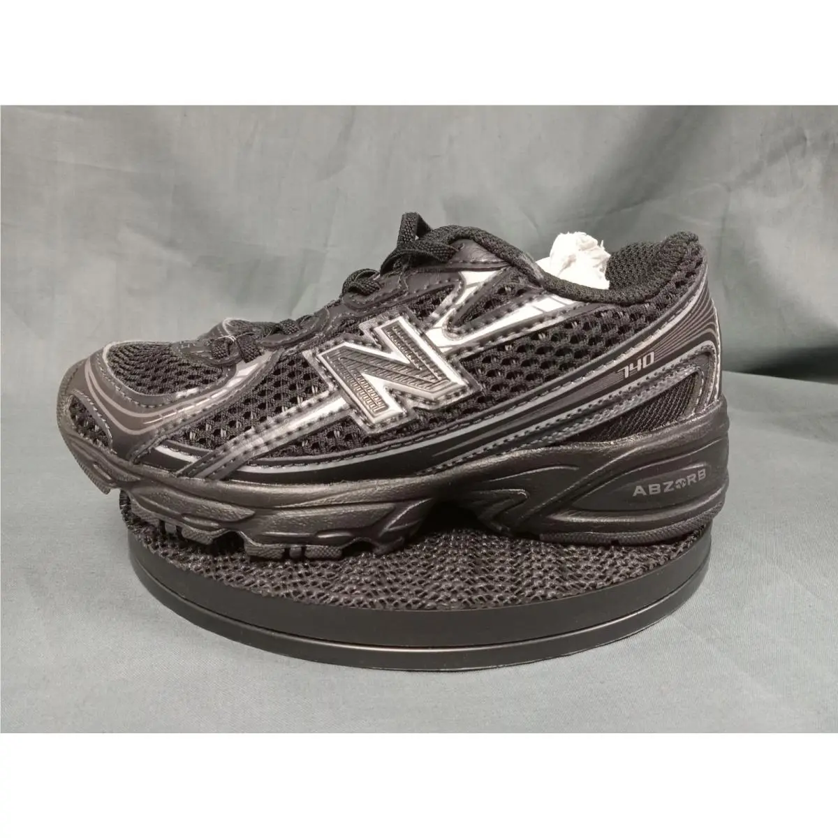 New Balance shoes - New Balance 740 - Black (UPC: 197967904233) 3