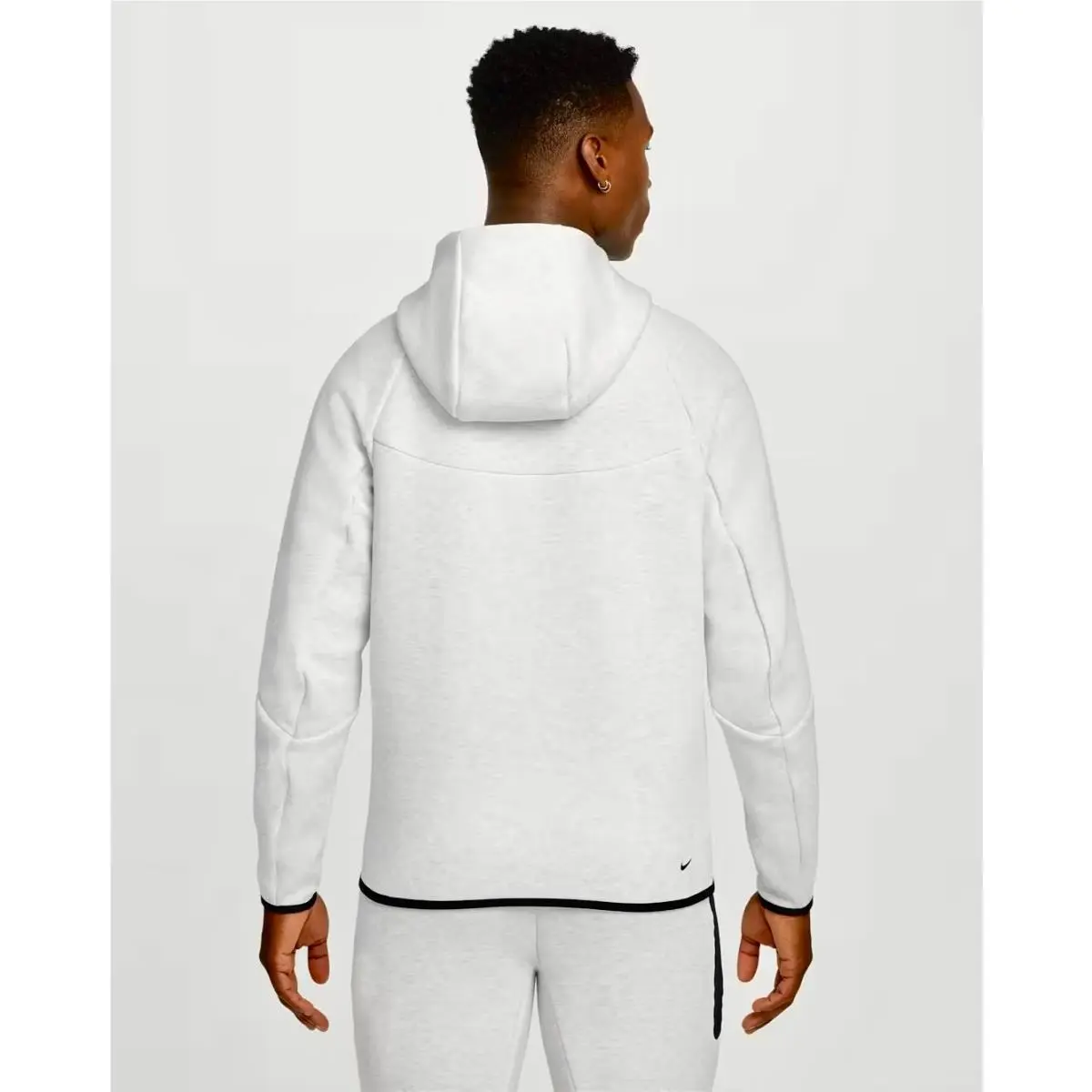 Nike clothing - Gray (UPC: 197602888959) 2