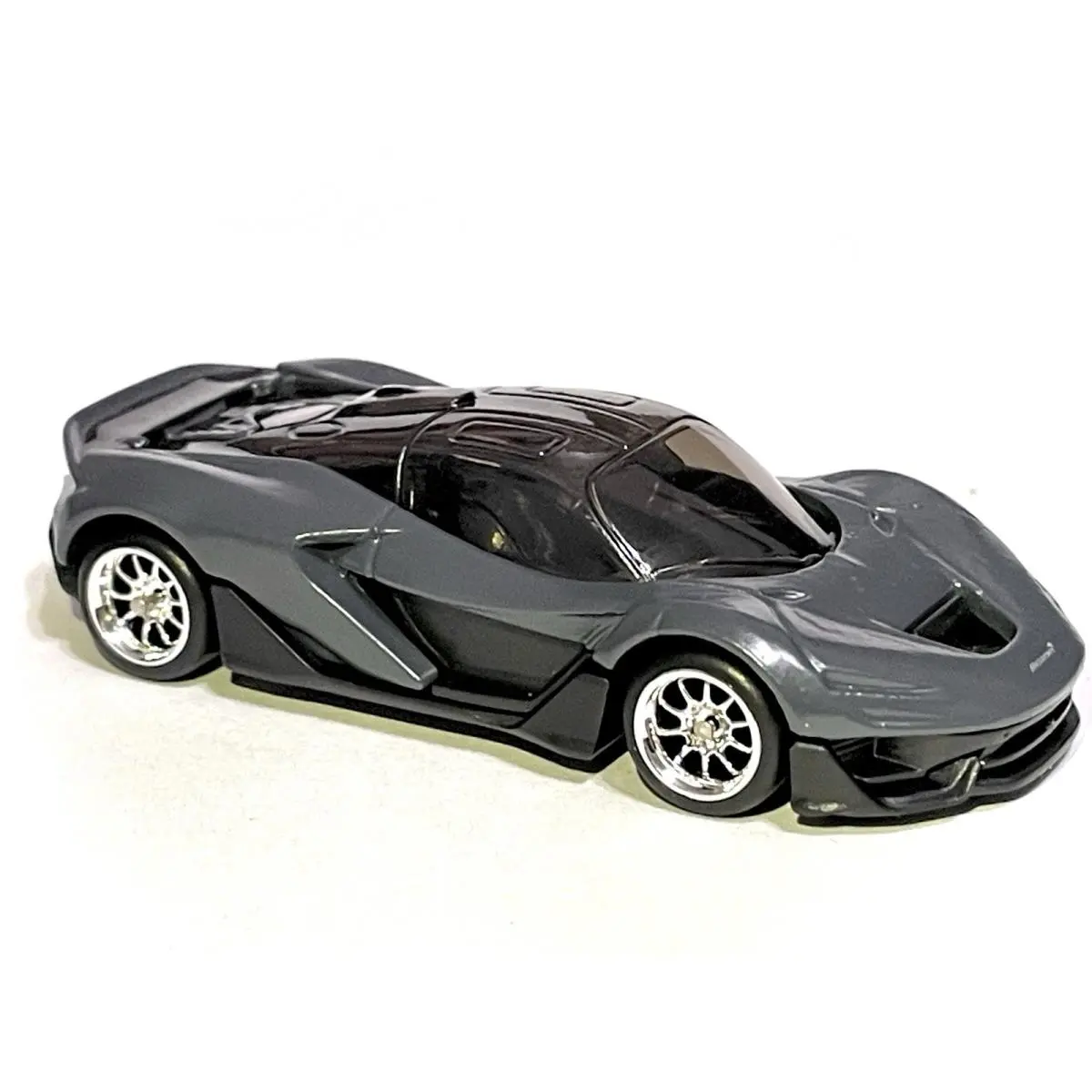 Custom Made Hot Wheels Exotic Mclaren W1 Race Day Diecast W/ Real Riders