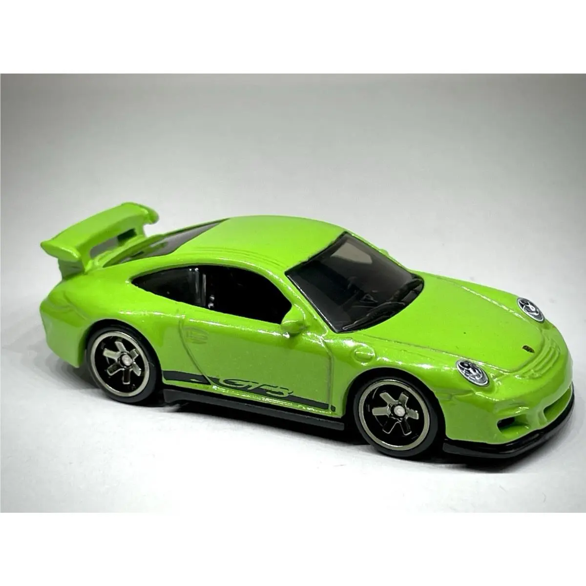 Hot Wheels Porsche 911 GT3 997 Green Custom Made Real Riders Rubber Wheels