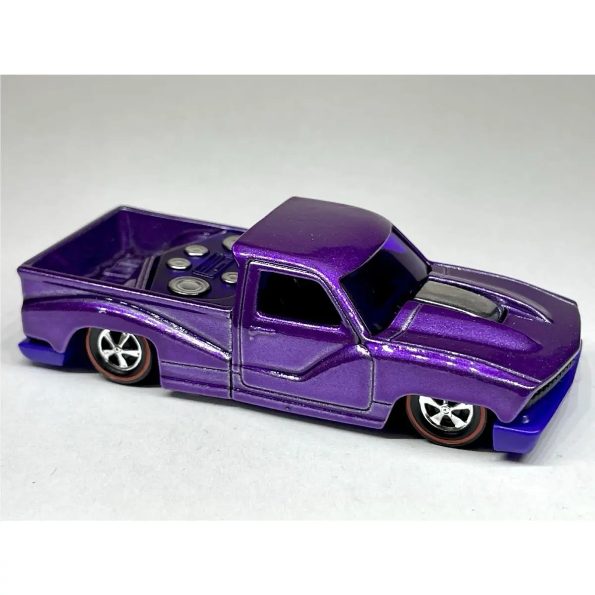 Hot Wheels Bounce`n Bass Layin` Low Redline Custom Made Spectraflame Purple