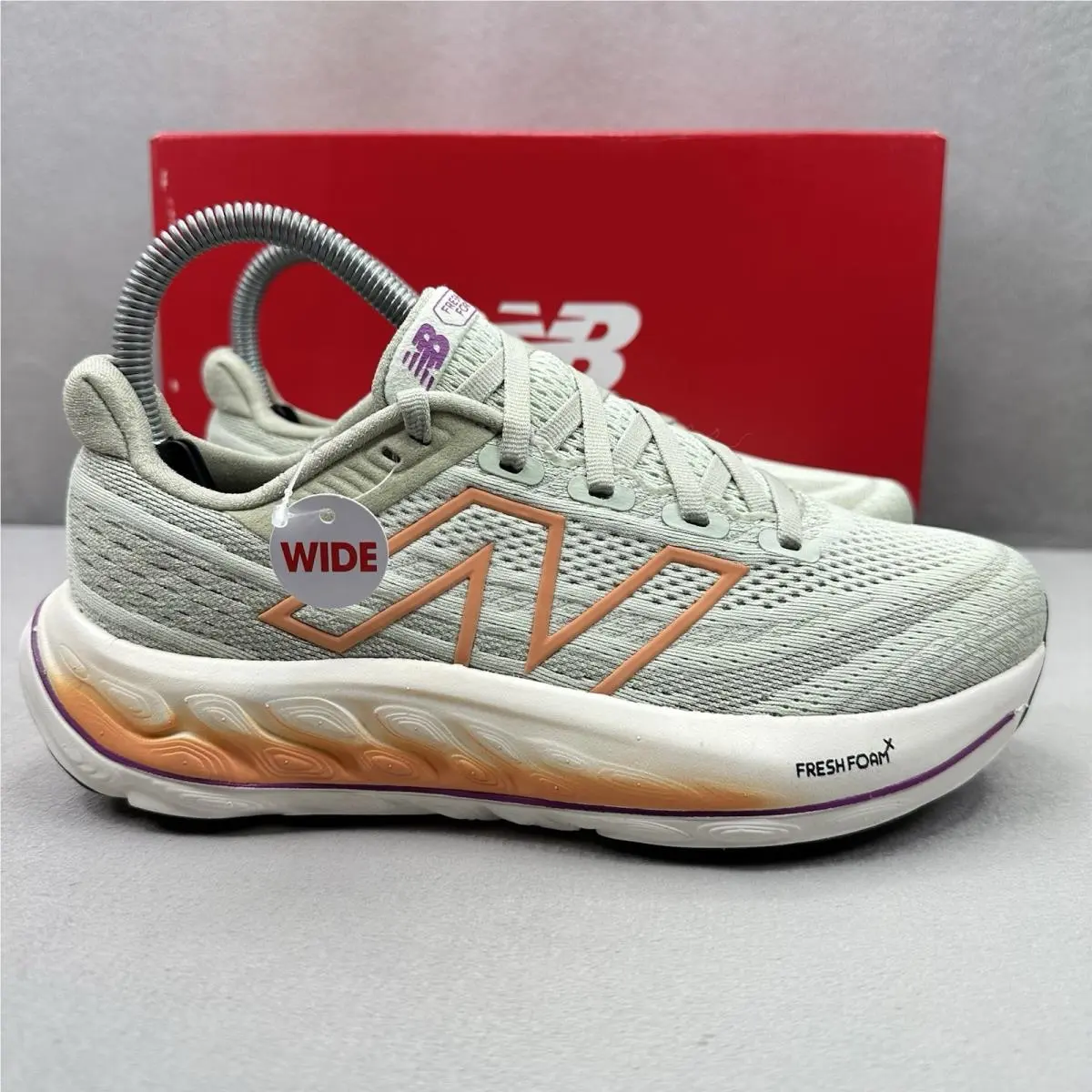 Womens Size 6 2E New Balance Fresh Foam X Vongo v6 Shoes Green Beige Running