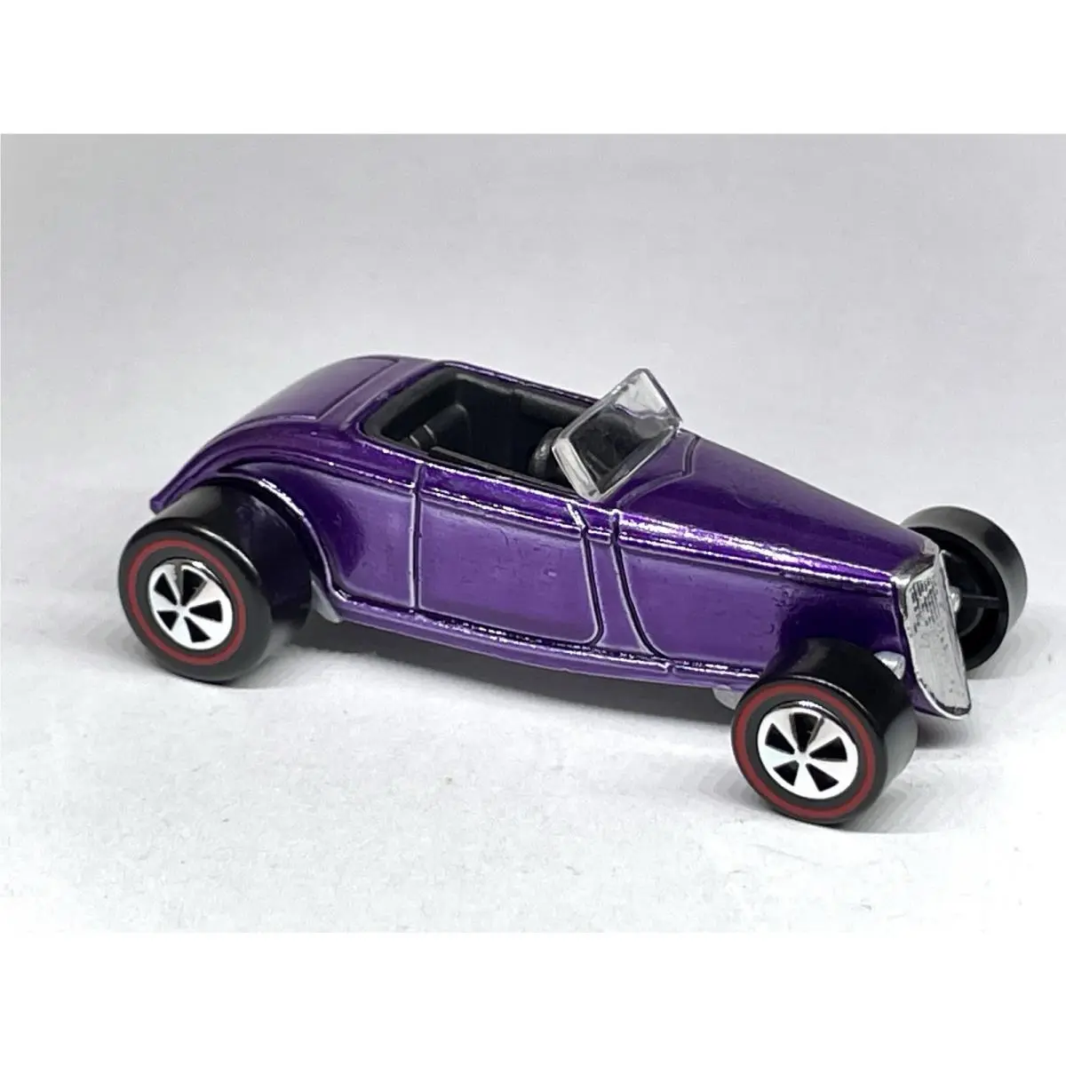 Hot Wheels ‘33 Ford Lo Roadster Custom Made Redline Spectraflame Purple