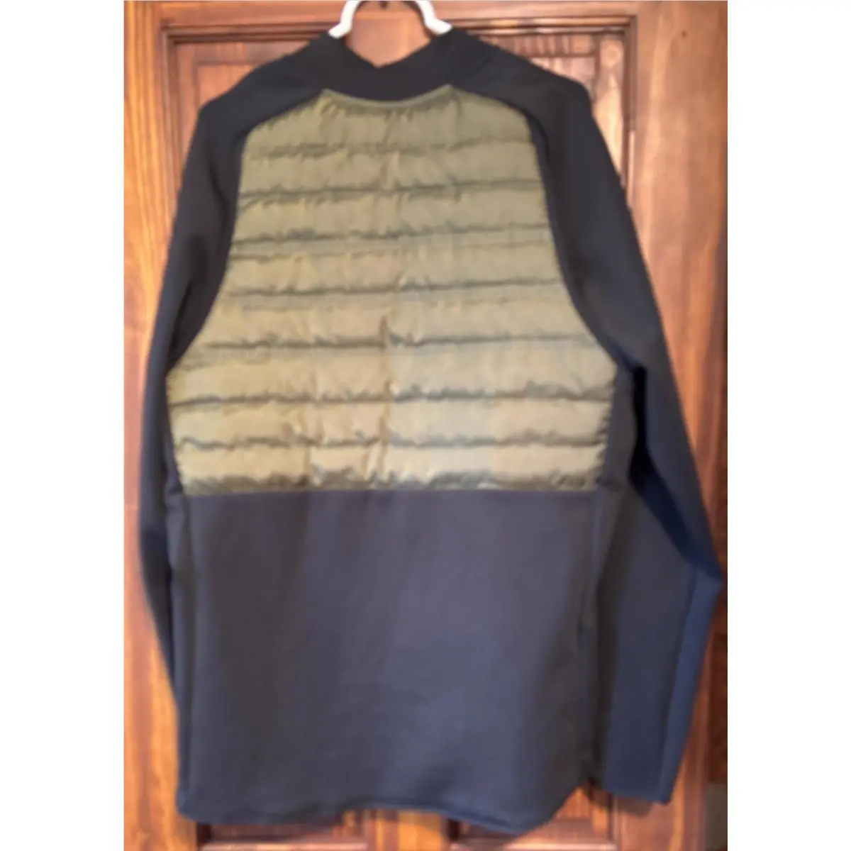 Nike clothing - Green and Black (UPC: 886912571230) 7