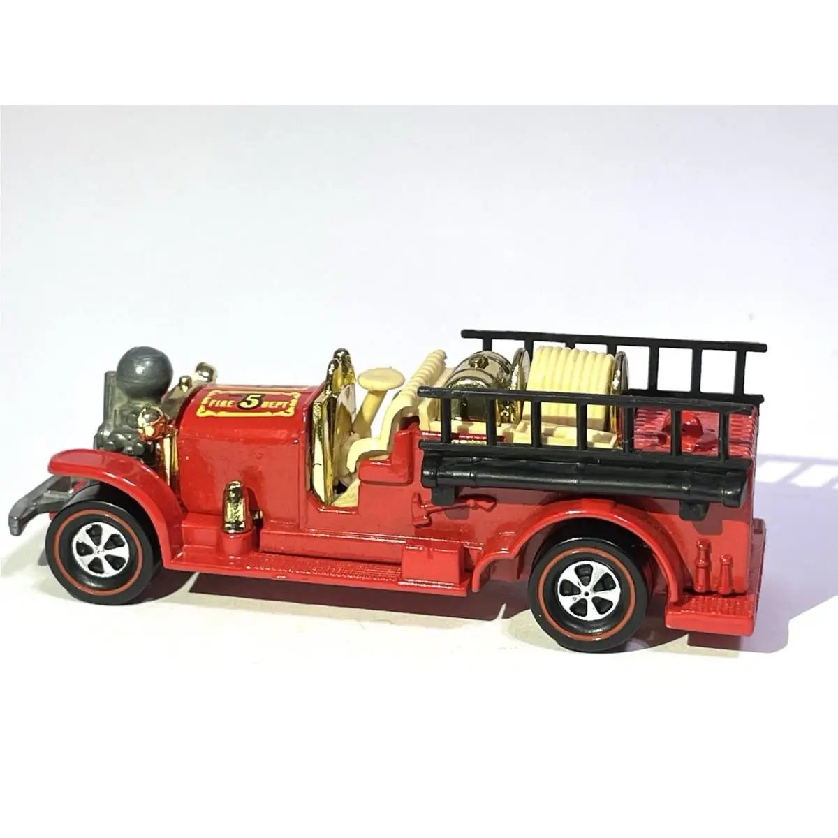 Hot Wheels Custom Made - Old Number 5 Fire Truck Redline - Nice