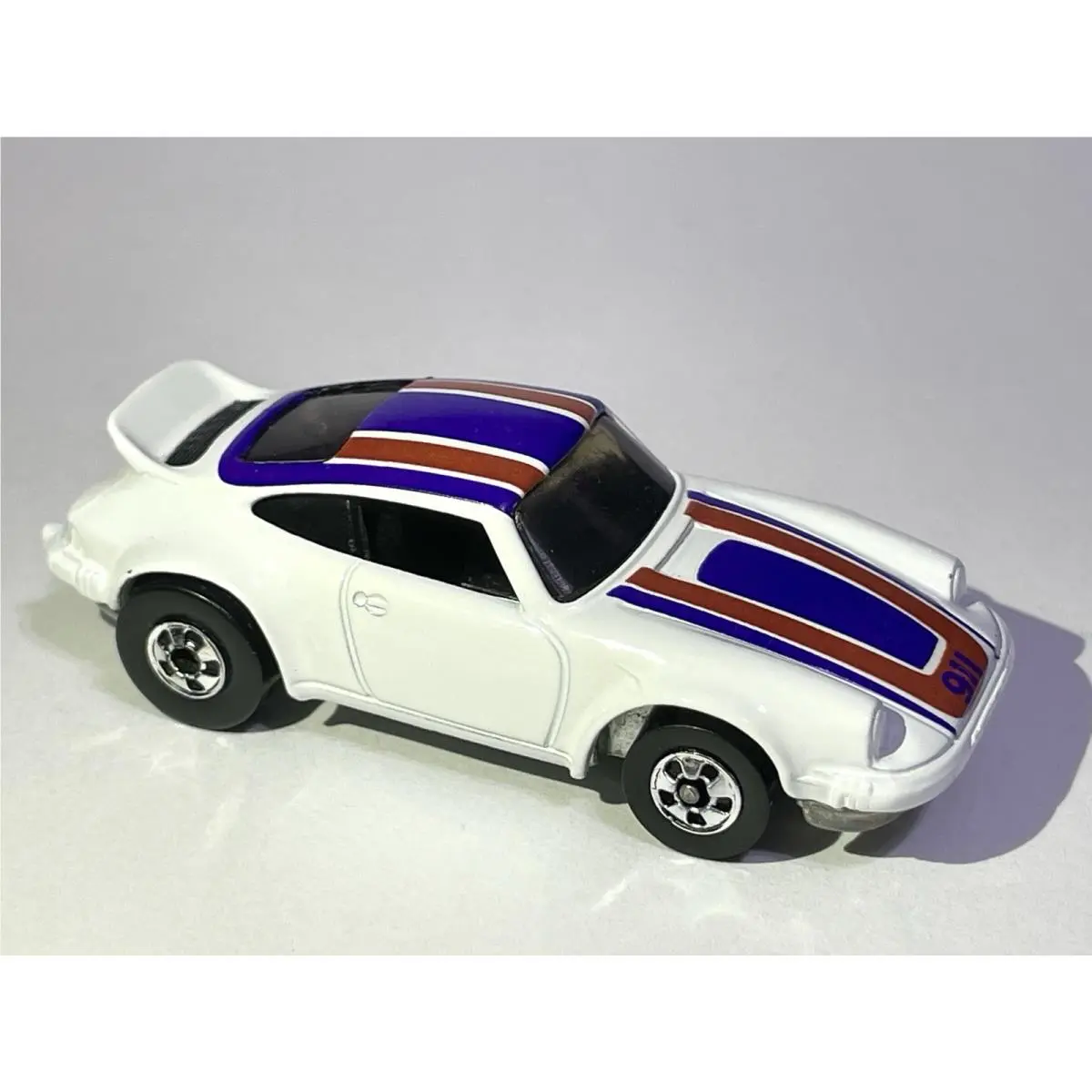 Hot Wheels “restored” 1974 Porsche Carrera P-911 Race White Mint Quality Car