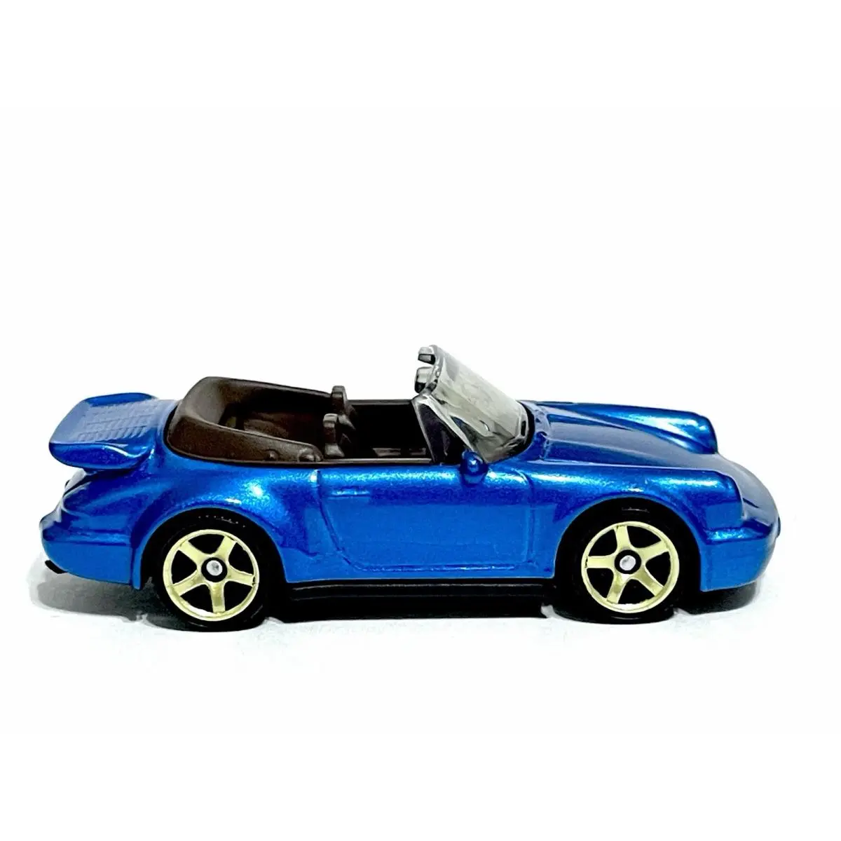 Hot Wheels Custom Made Porsche 911 Turbo Cabriolet Metallic Blue Gold Wheels