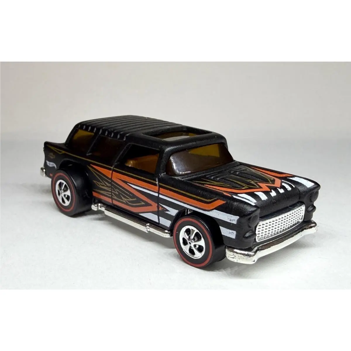 Hot Wheels Wagons Classic `55 Nomad 1955 Chevrolet 1:64 Custom Made Redline