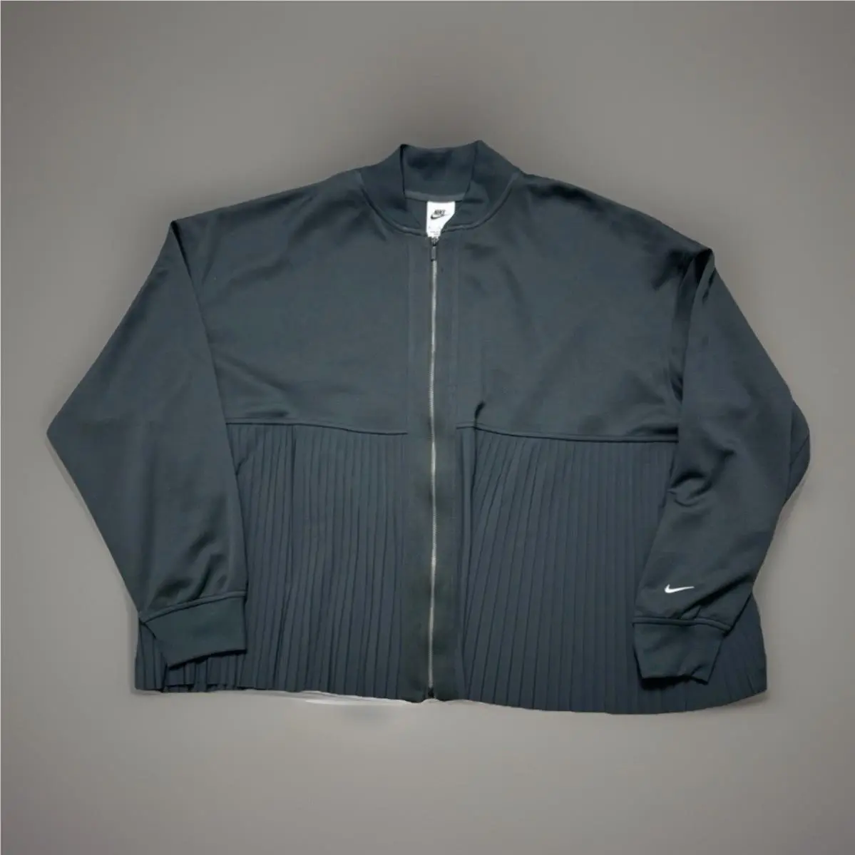 Nike Sportswear Women`s Pleated Jacket IM7457-390 Size Small