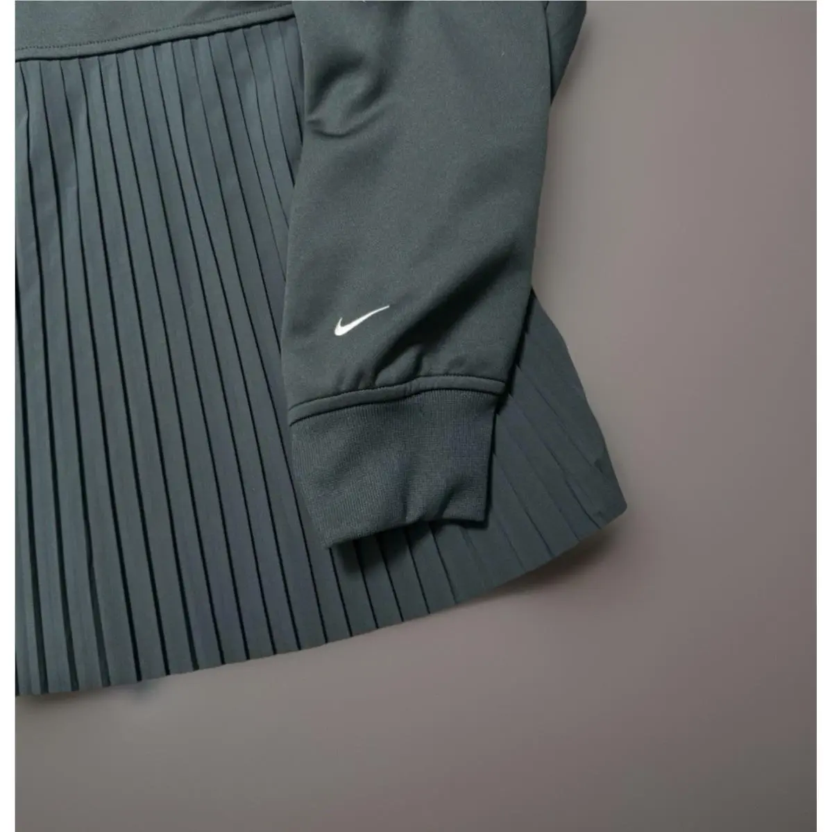 Nike clothing - Green 1