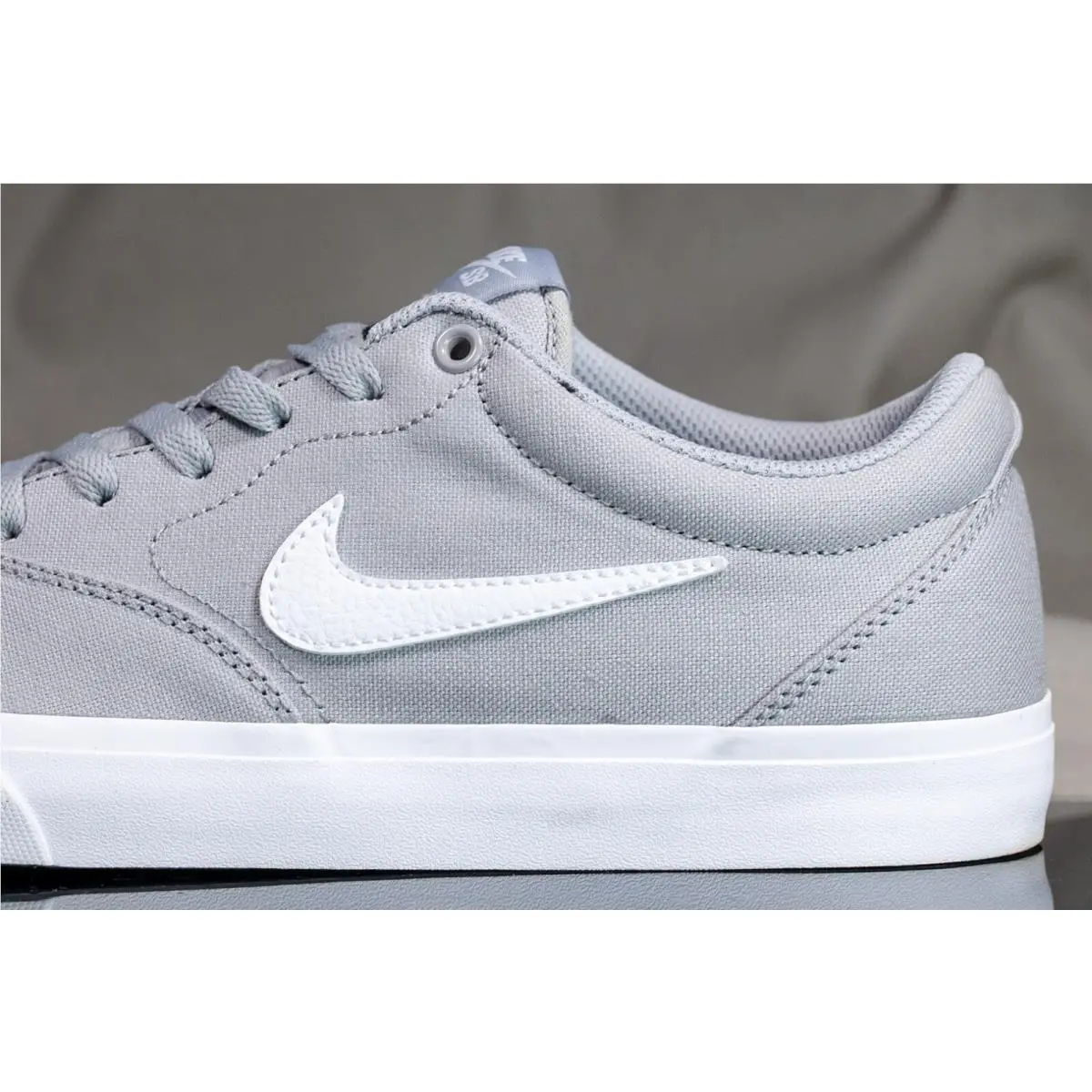 SB Charge Cnvc Shoes For Men US Size 9 by Nike